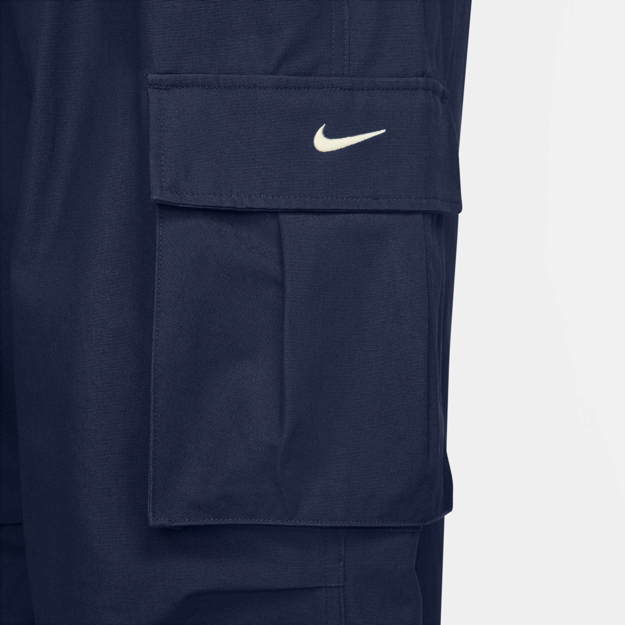 NIKE WOMENS WOVEN CARGO PANT