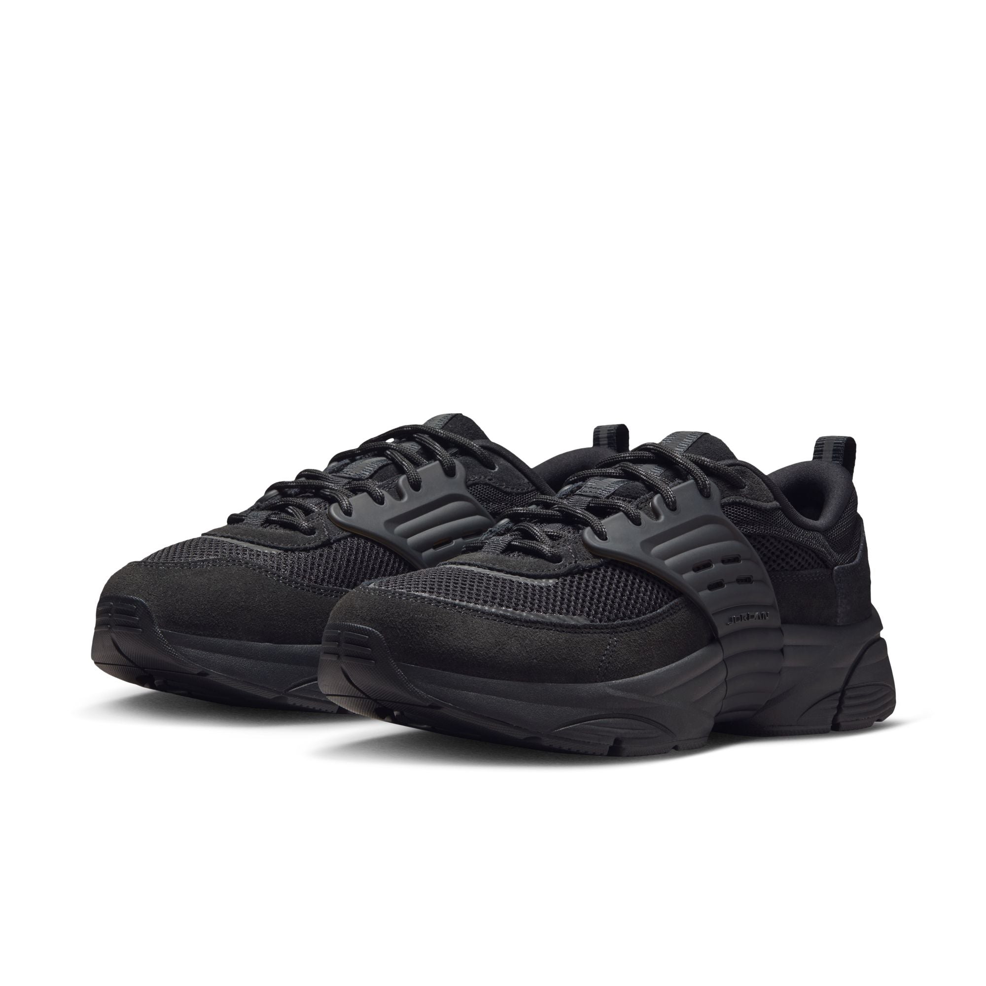 JORDAN TRUNNER O/S