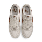 NIKE AIR FORCE 1 '07 LV8
