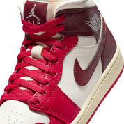 AIR JORDAN WOMENS 1 MID