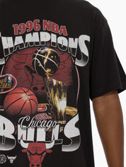 MITCHELL & NESS TRUE COLOURS TEE BULLS