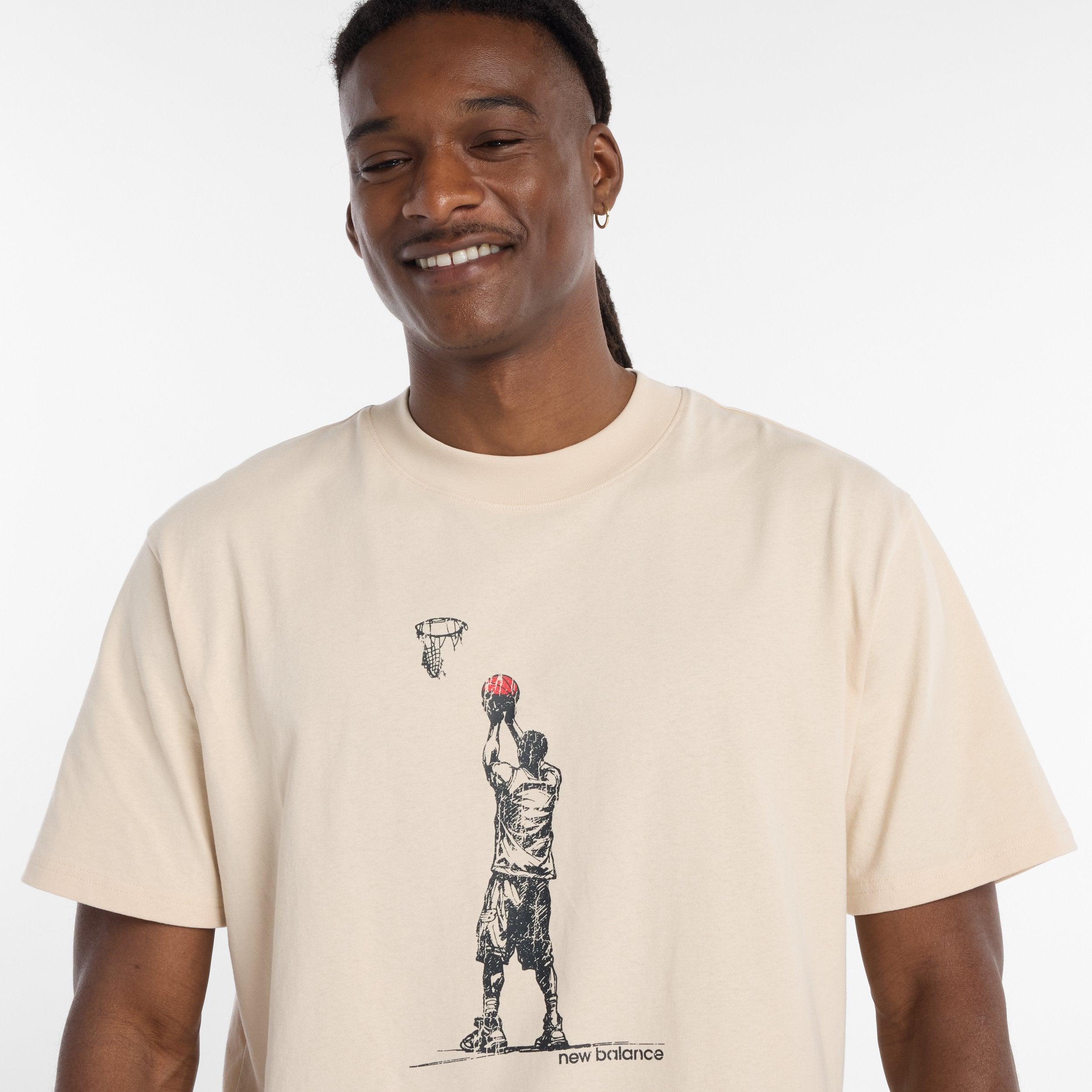 NEW BALANCE HOOPS PLAYER GRAPHIC T-SHIRT