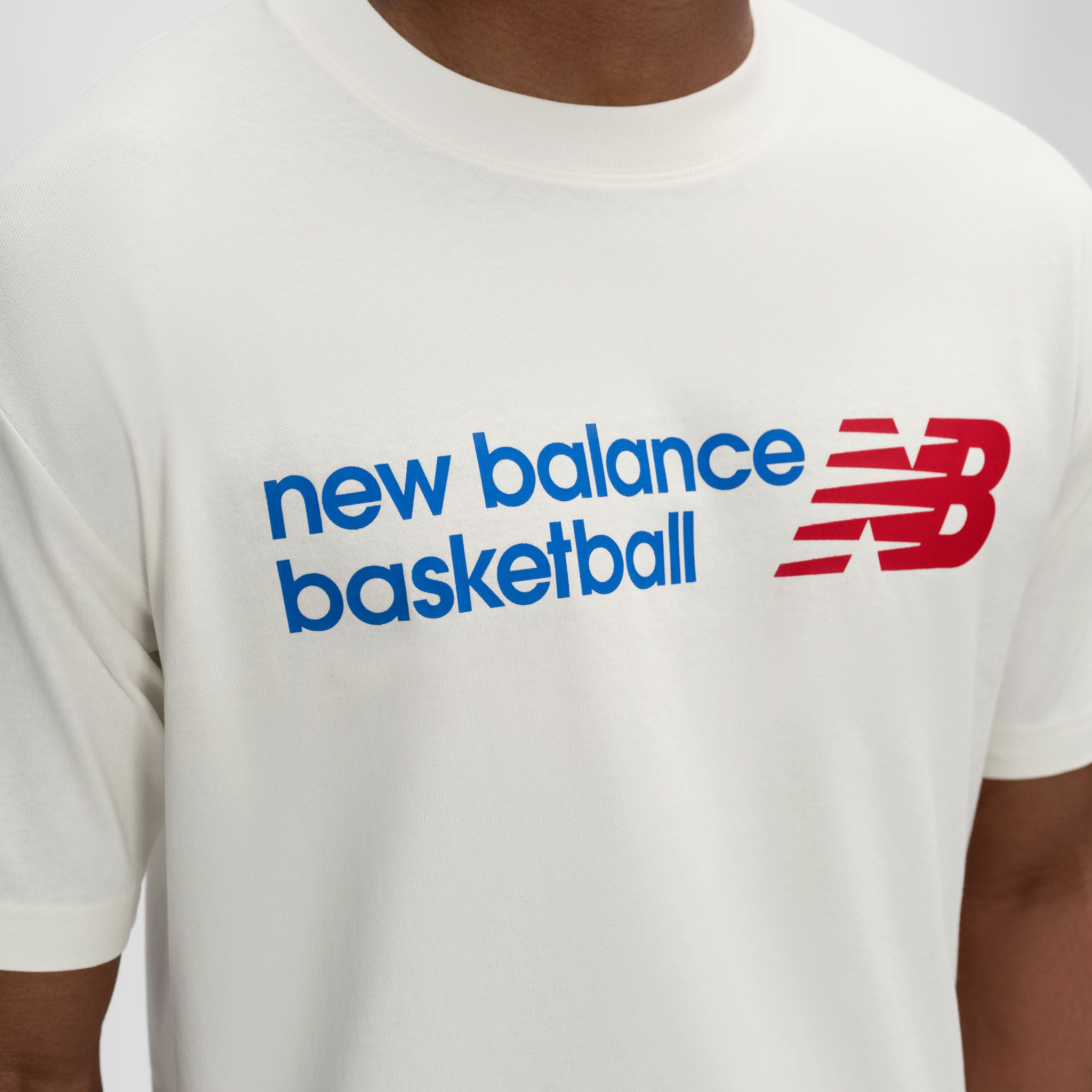 NEW BALANCE CORE BASKETBALL GRAPHIC T-SHIRT
