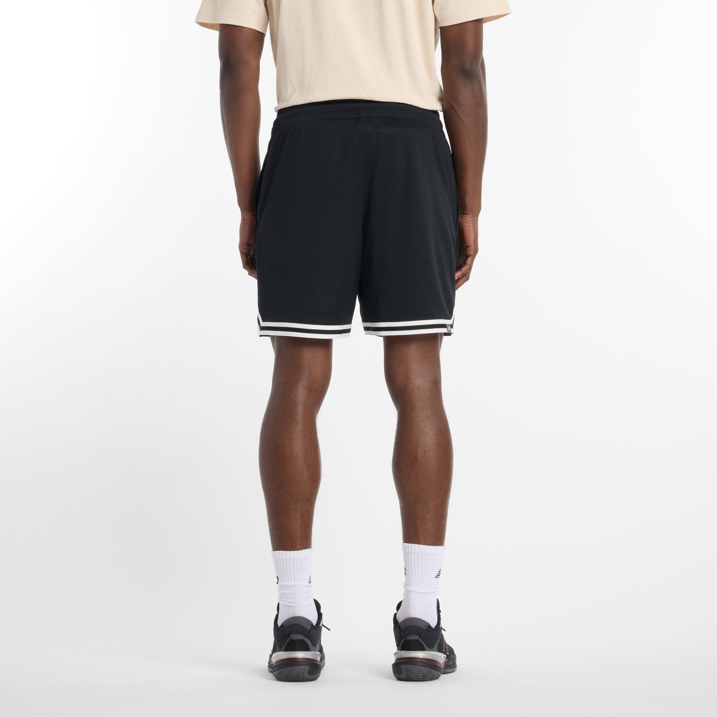 NEW BALANCE IN GAME 7" MESH SHORT
