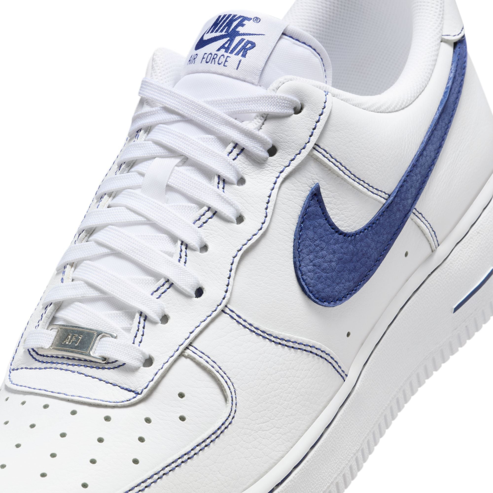 NIKE AIR FORCE 1 '07 LV8