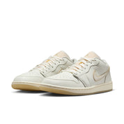 AIR JORDAN WOMENS 1 LOW SE
