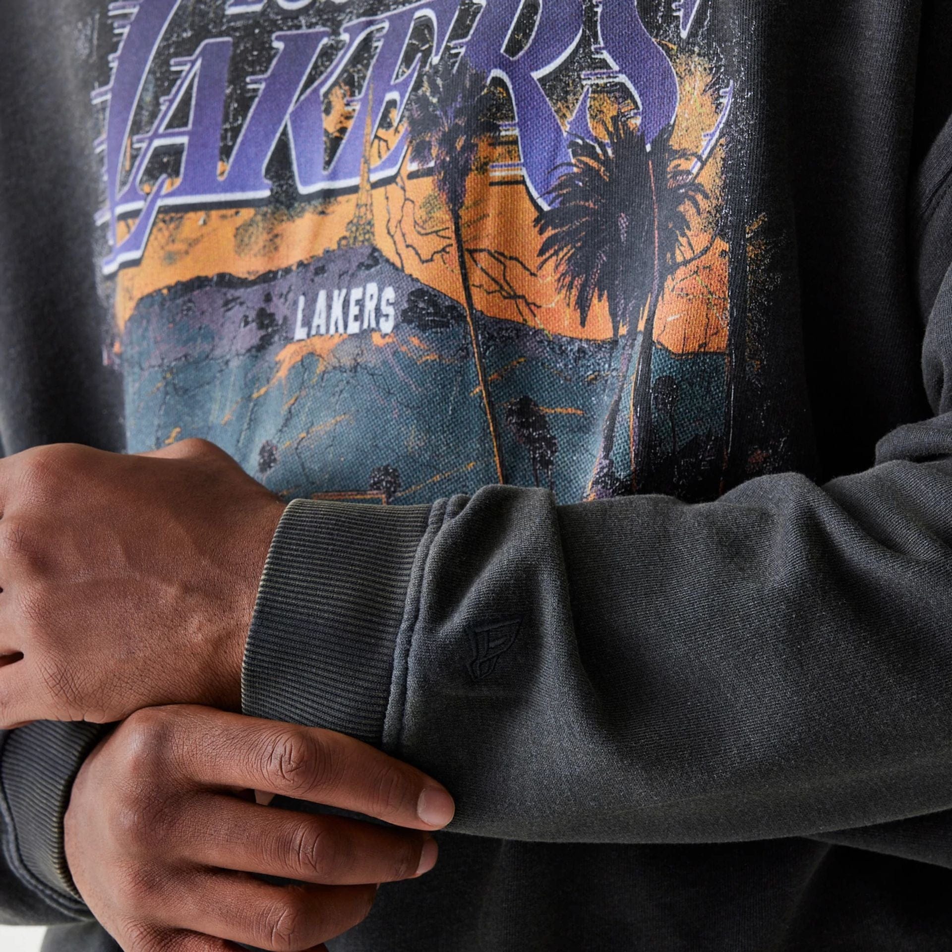 NEW ERA NBA WASHED GRAPHIC CREW - LA LAKERS