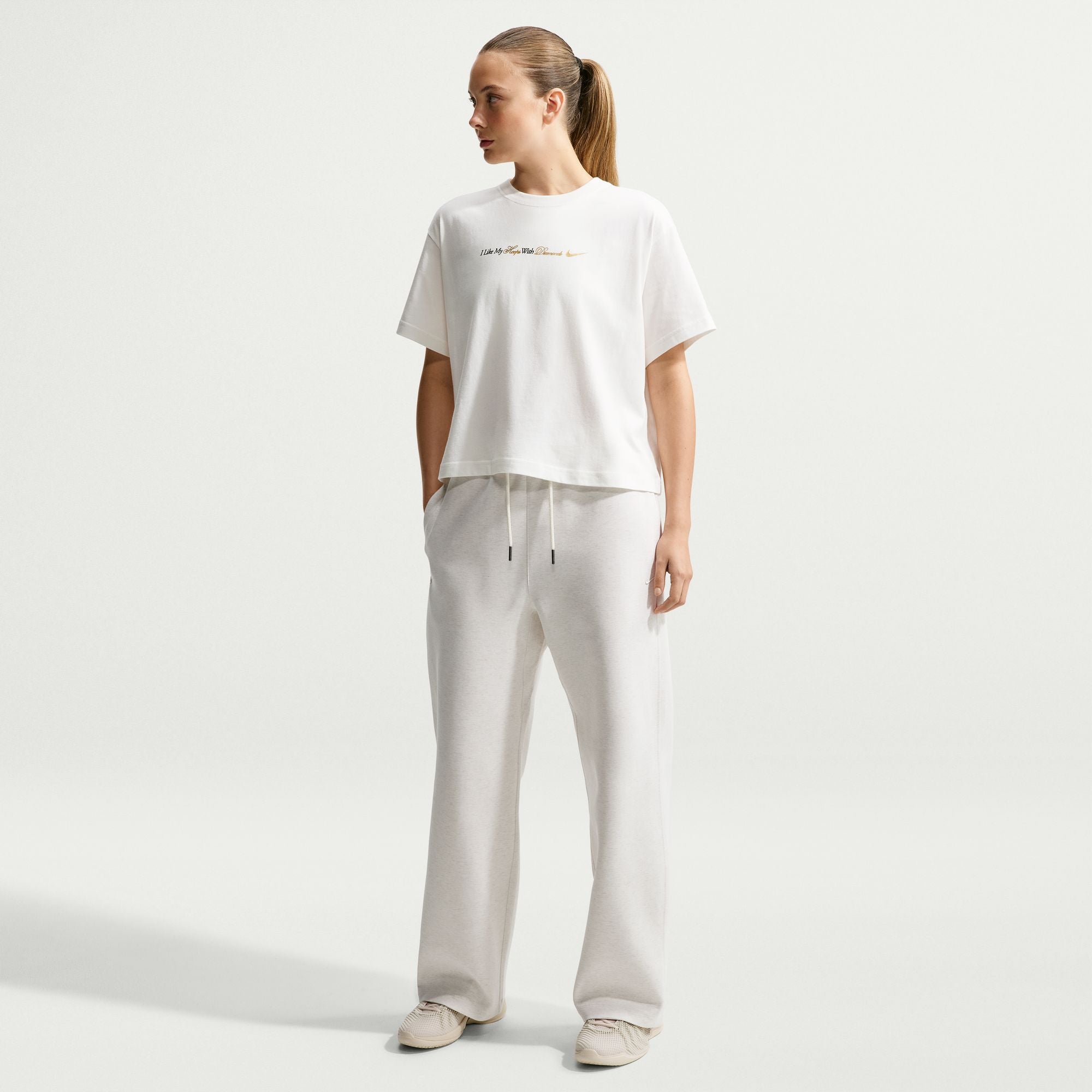NIKE WOMENS BASKETBALL JEWELRY TEE
