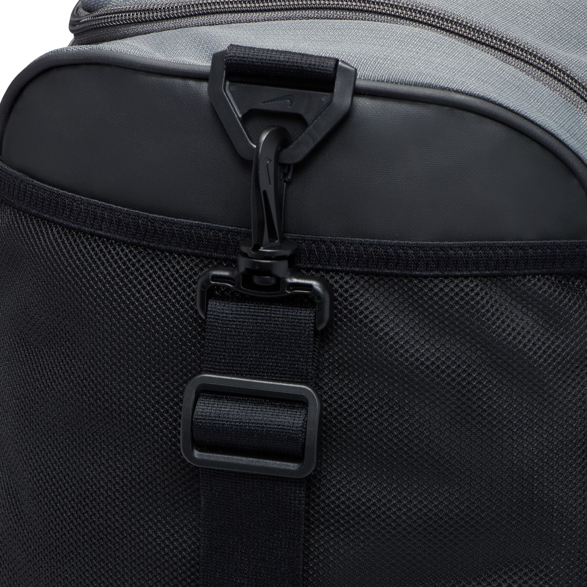 NIKE BRASILIA DUFFLE BAG - 9.5 (60L)