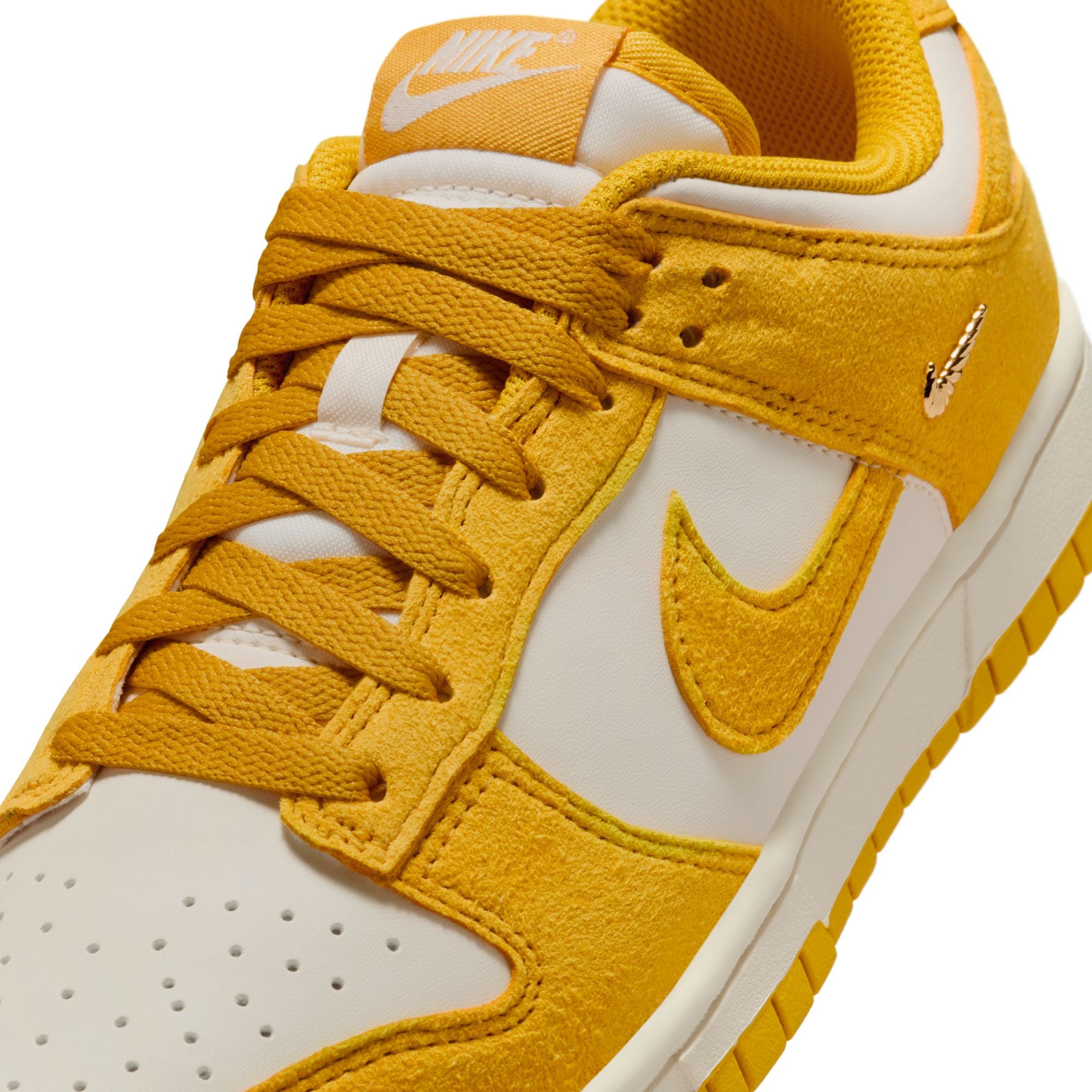 NIKE WOMENS DUNK LOW