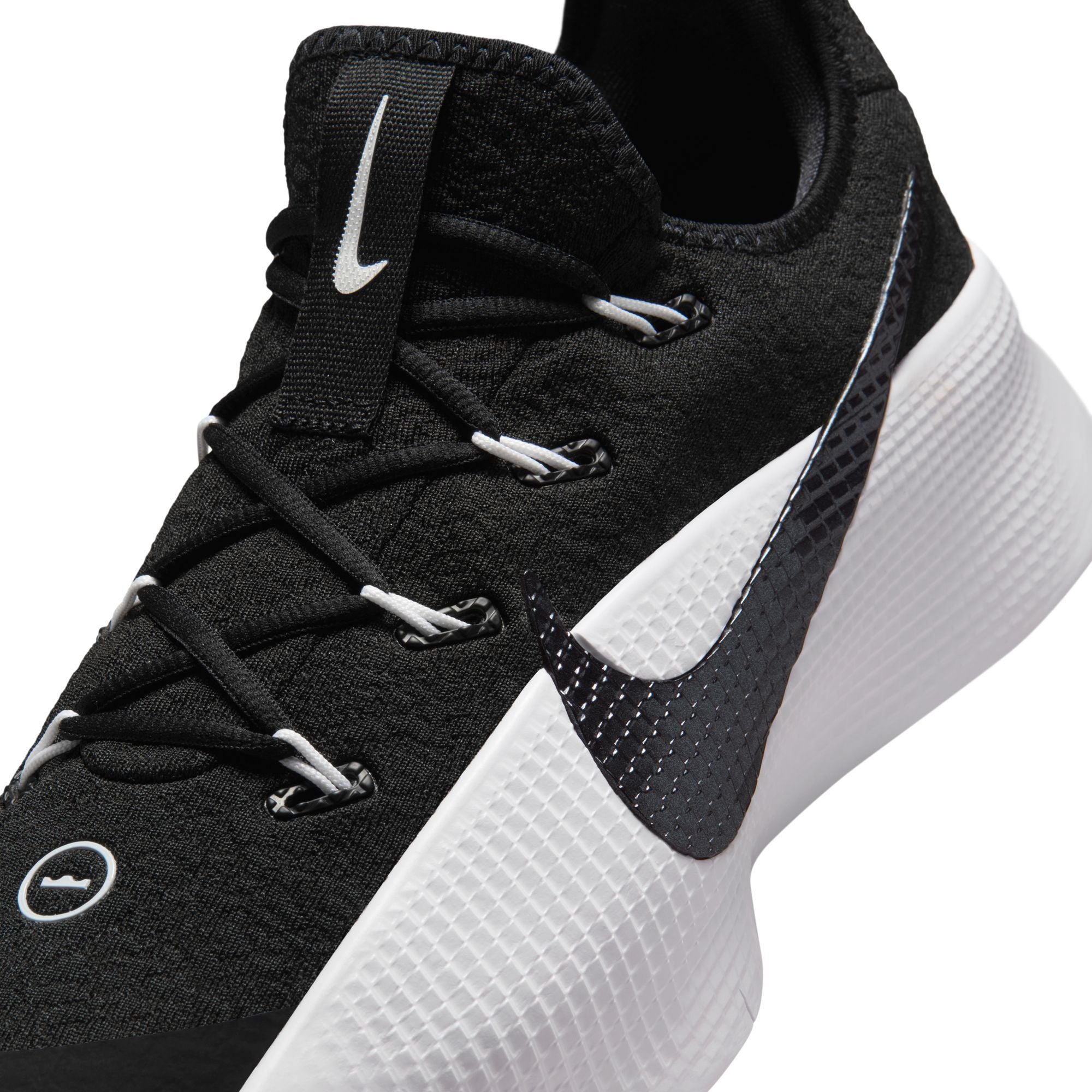 NIKE LEBRON TR 1