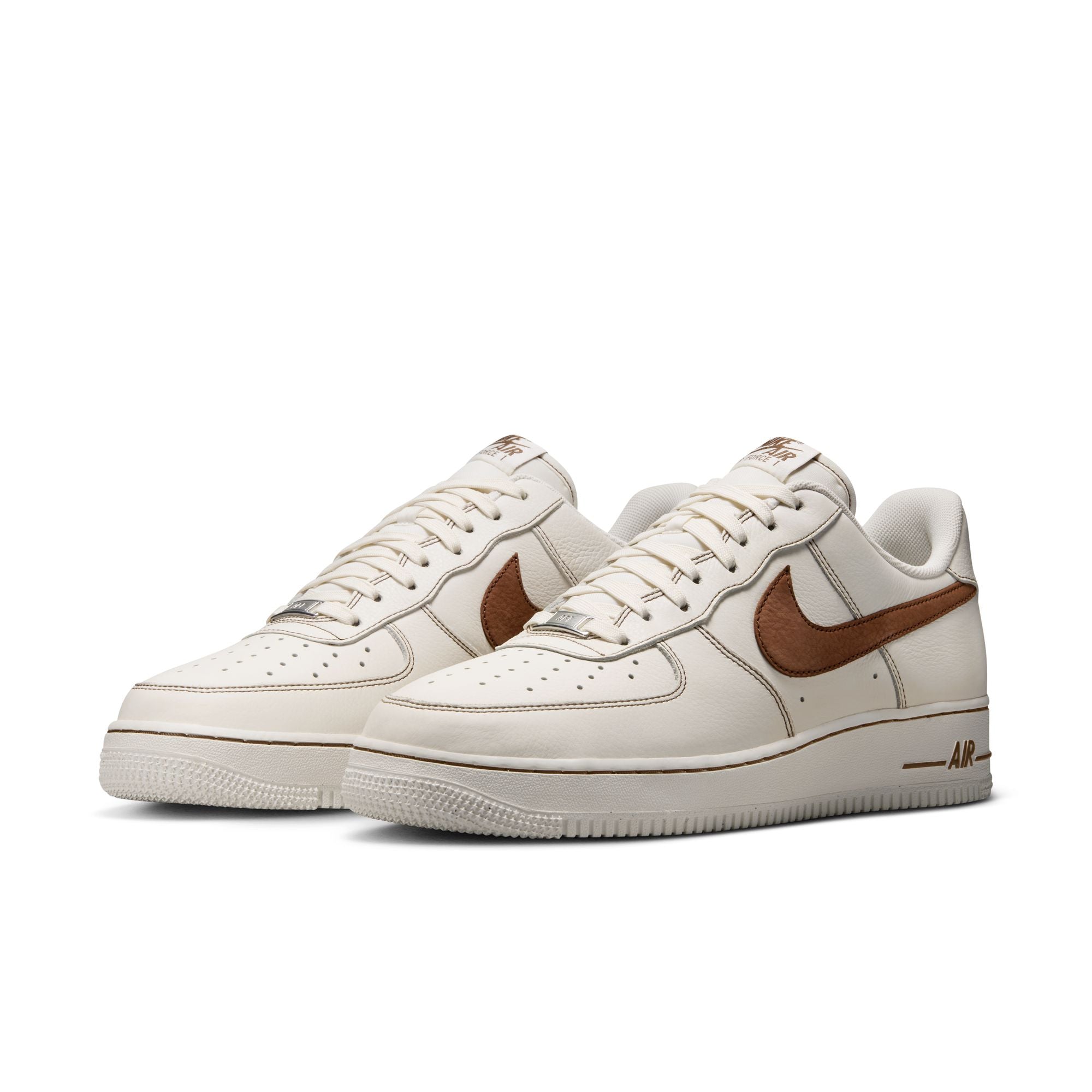 NIKE AIR FORCE 1 '07 LV8