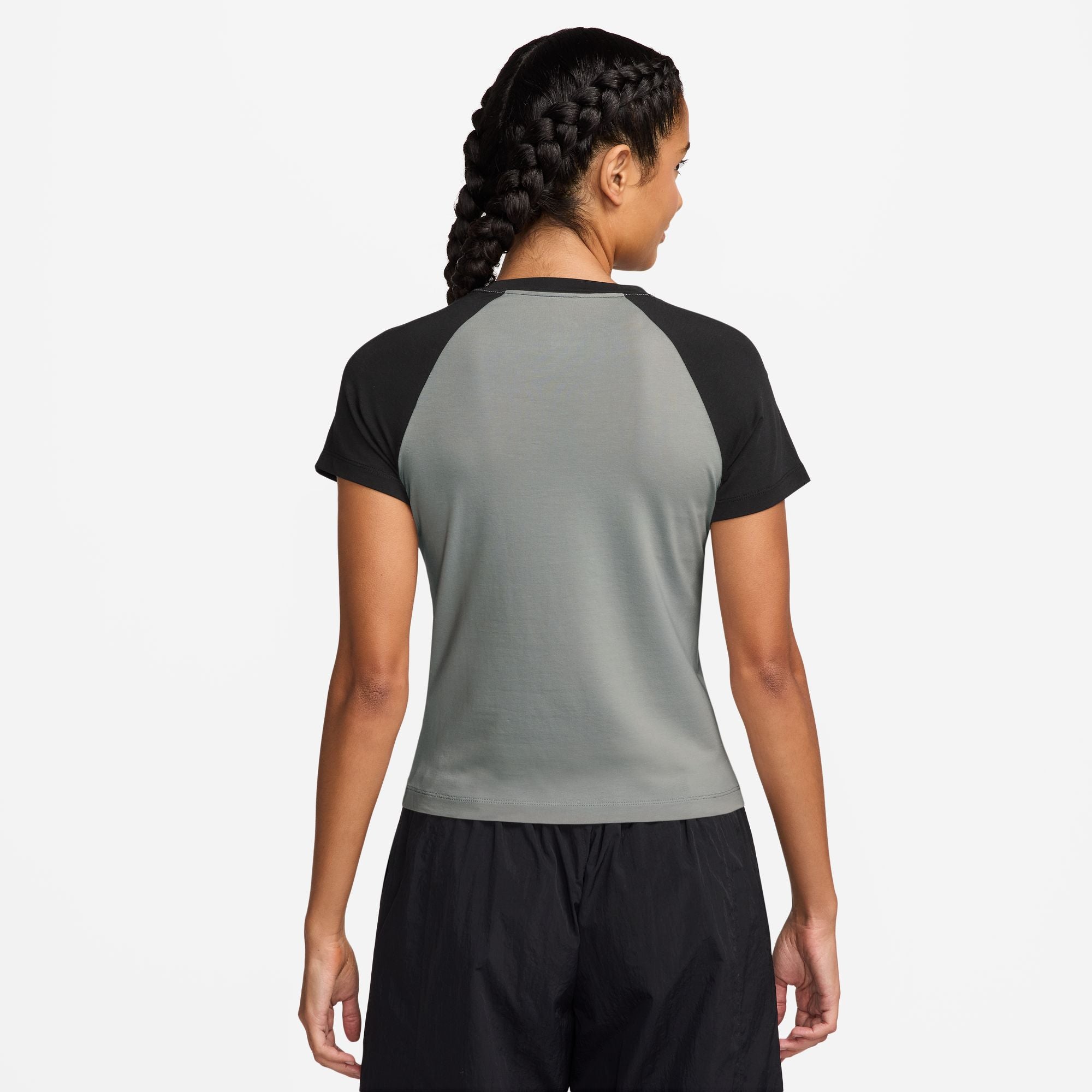 NIKE WOMENS CHILL KNIT RAGLAN TEE
