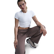 NIKE WOMENS CROPPED TEE
