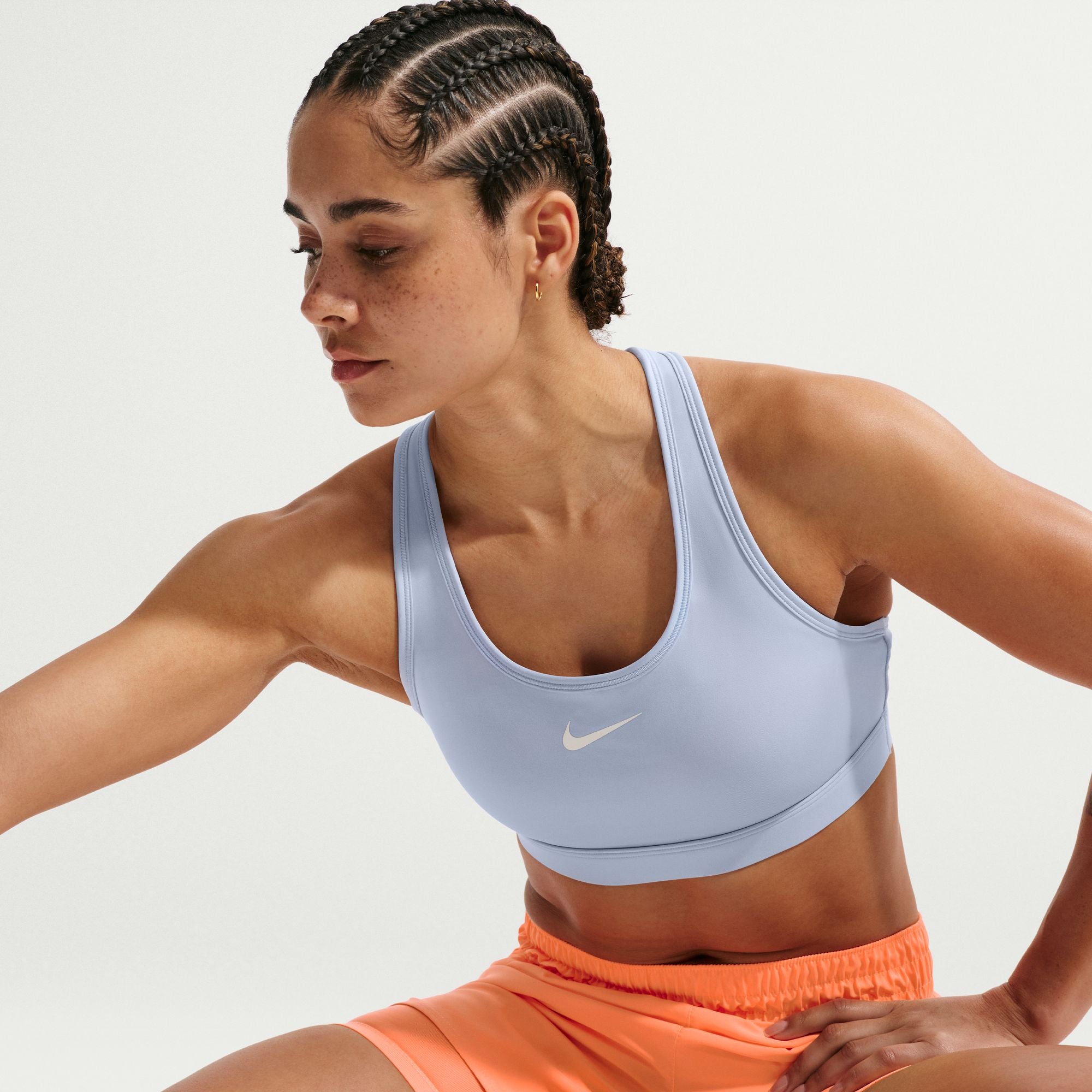NIKE WOMENS SWOOSH MEDIUM SUPPORT BRA