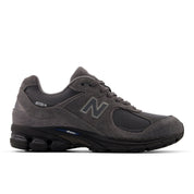 NEW BALANCE 2002R