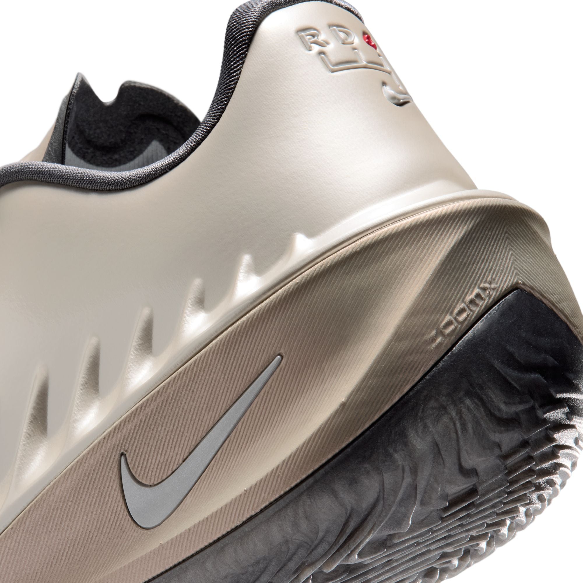 NIKE G.T. CUT 4 'ROB DILLINGHAM'