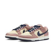 NIKE WOMENS DUNK LOW SE