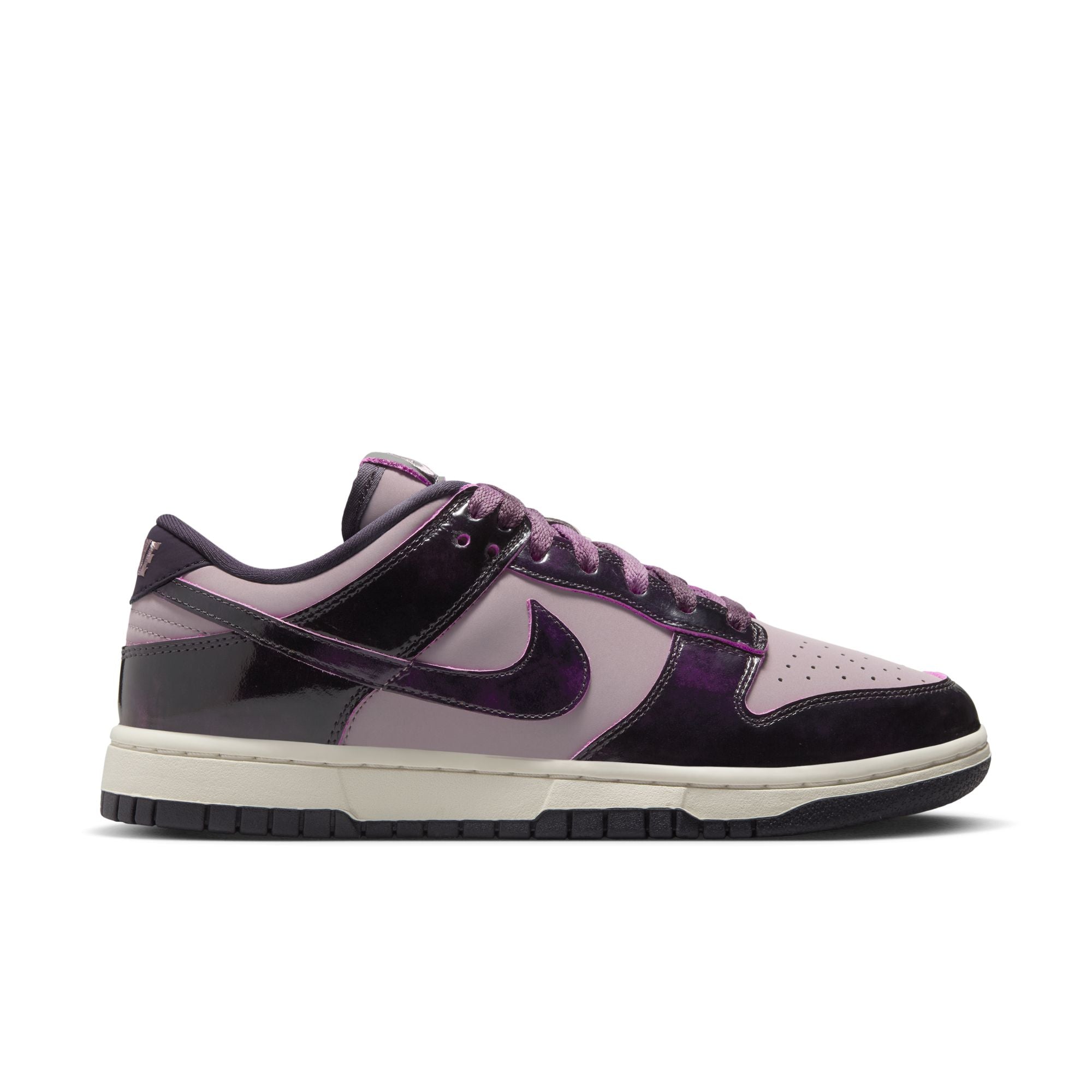 NIKE WOMENS DUNK LOW