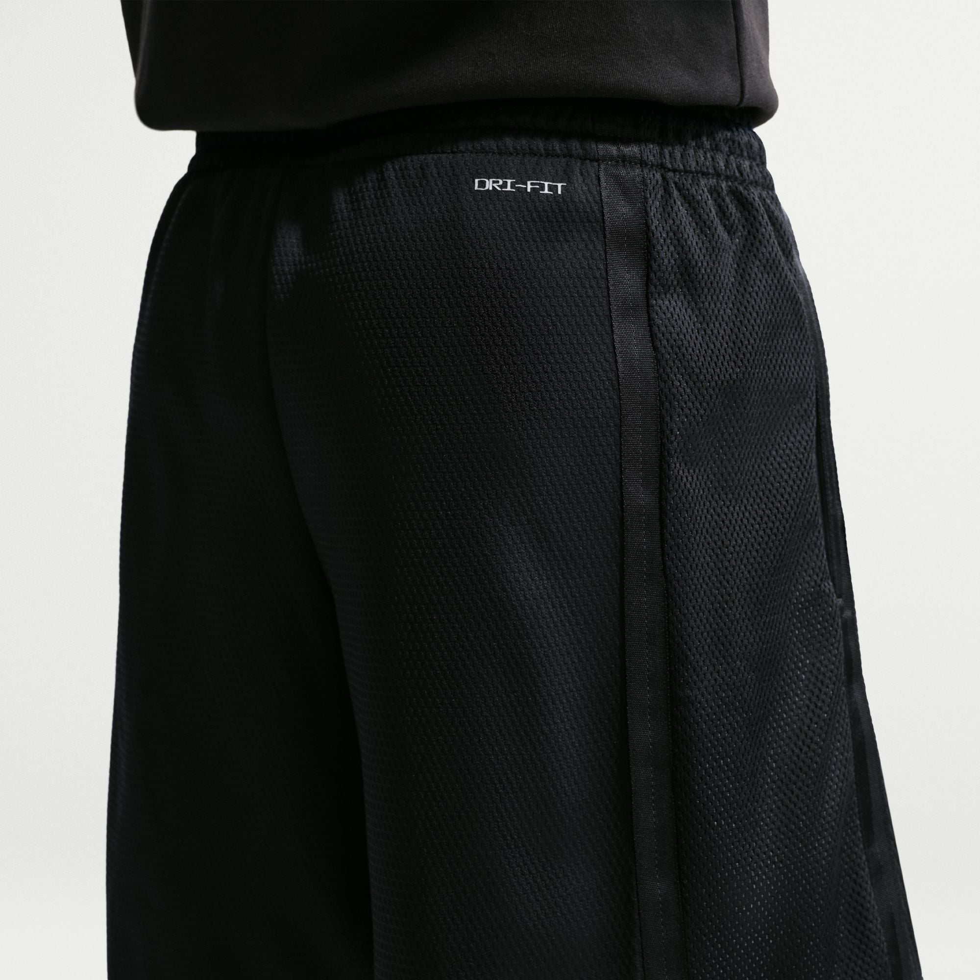 NIKE MENS KOBE DRI-FIT MAMBA SHORT