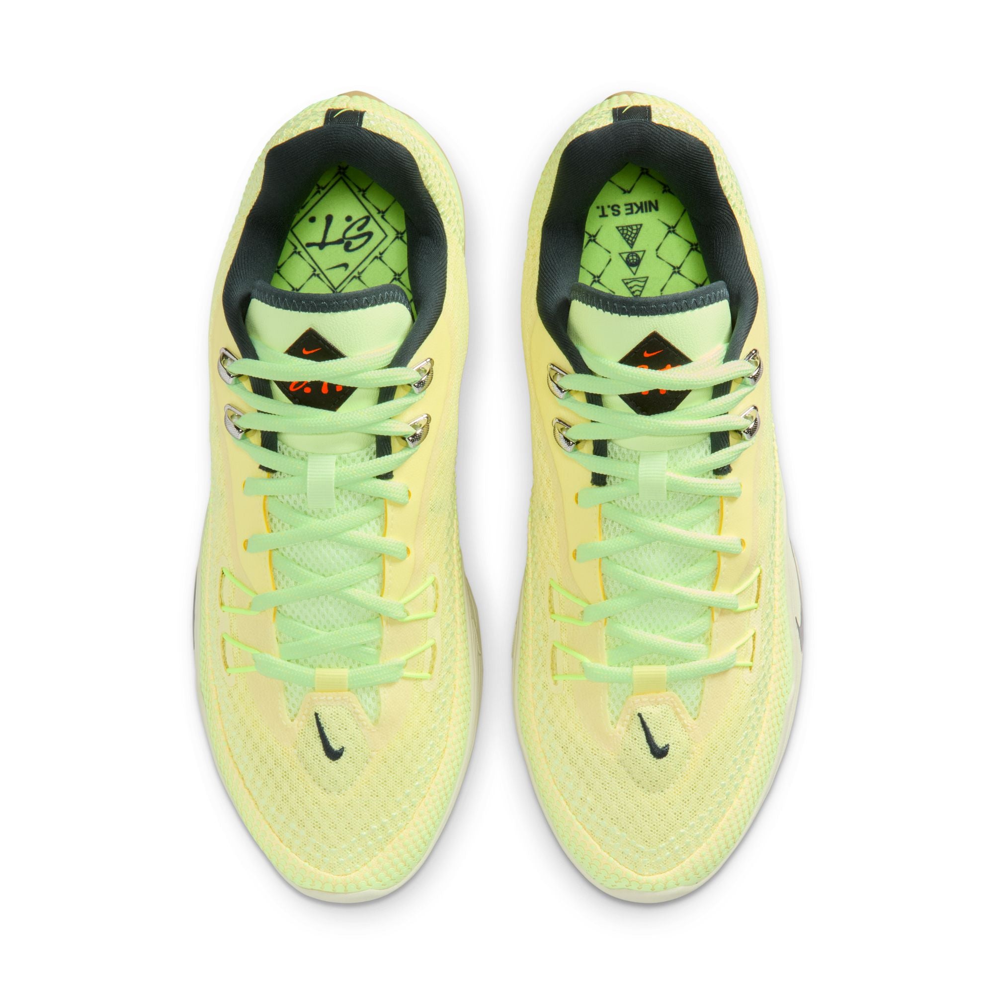 NIKE S.T. FLARE