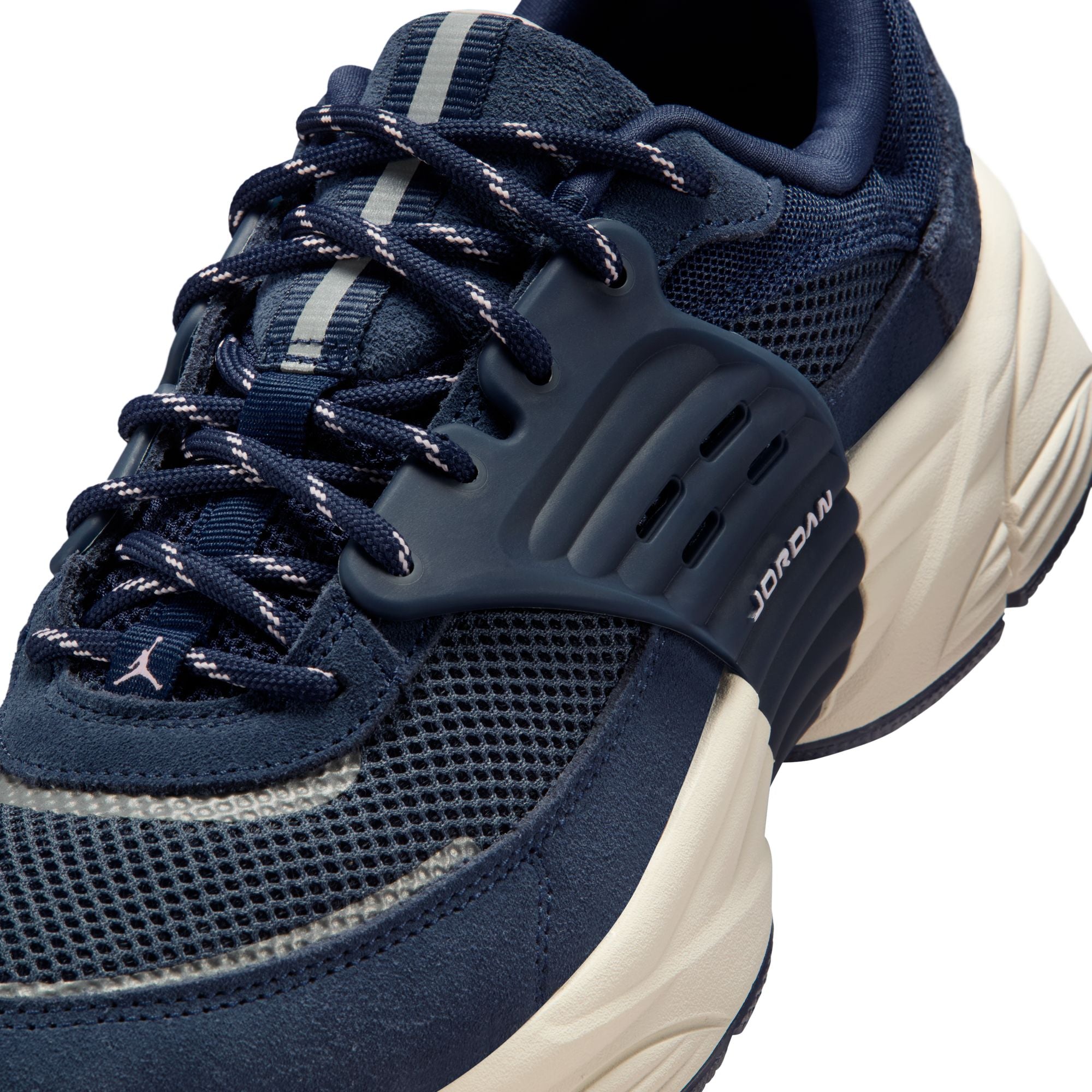 JORDAN TRUNNER O/S