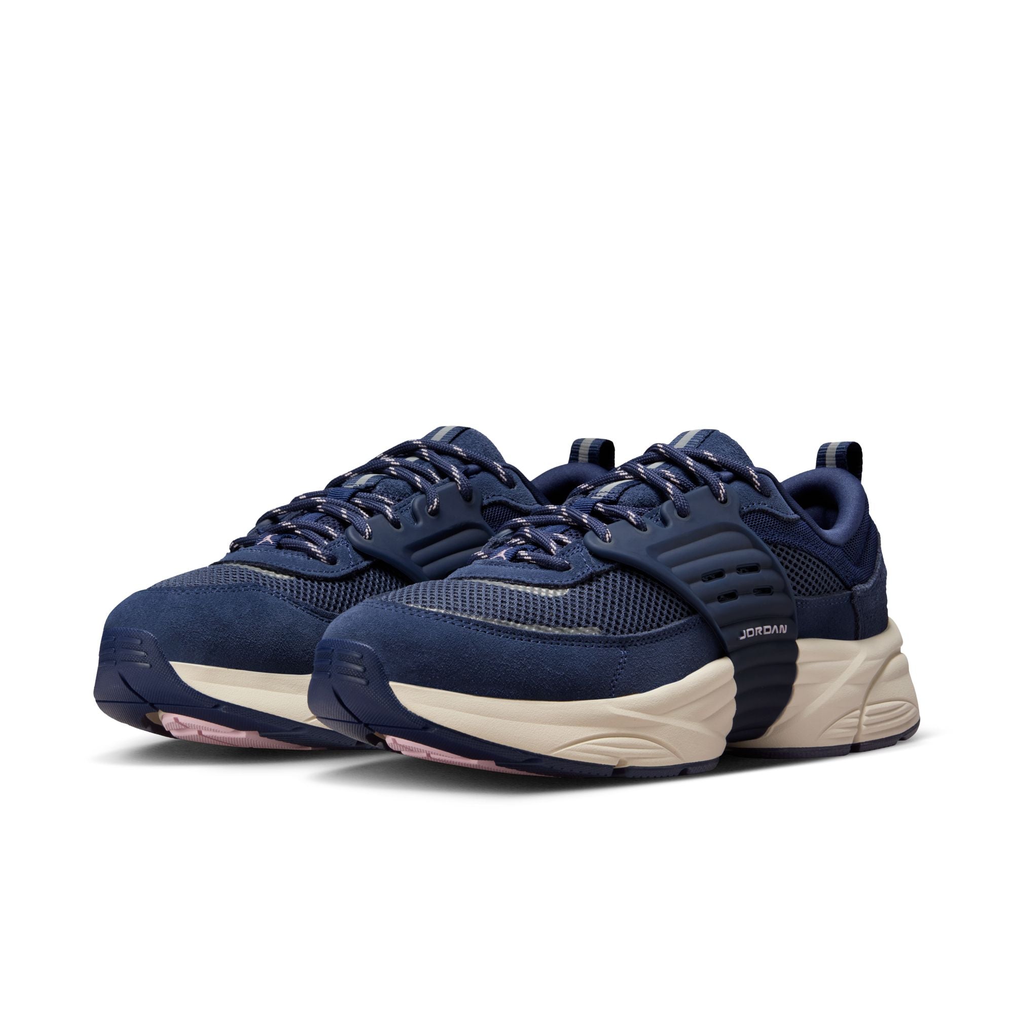 JORDAN TRUNNER O/S