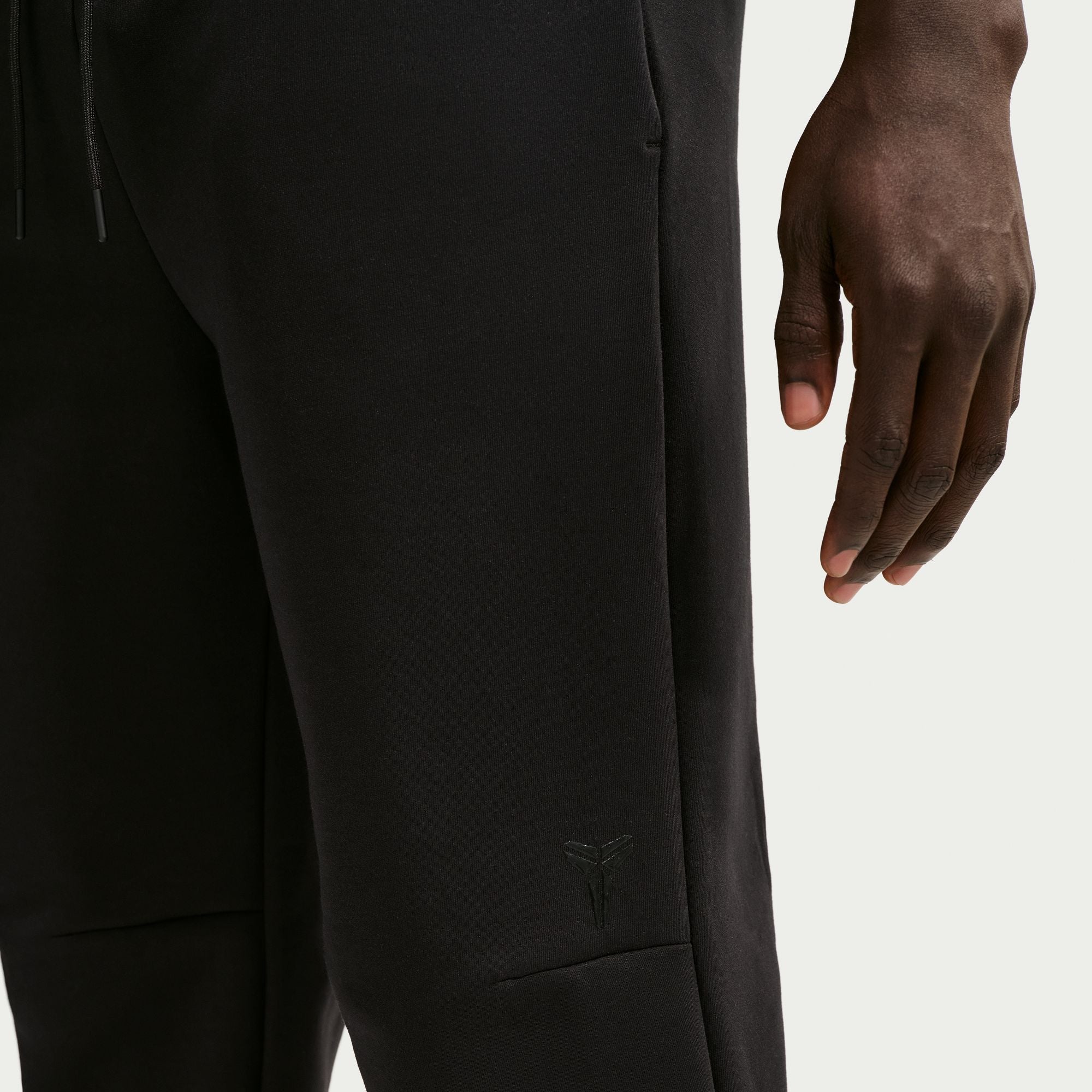 NIKE MENS KOBE DRI-FIT MAMBA FLEECE PANT