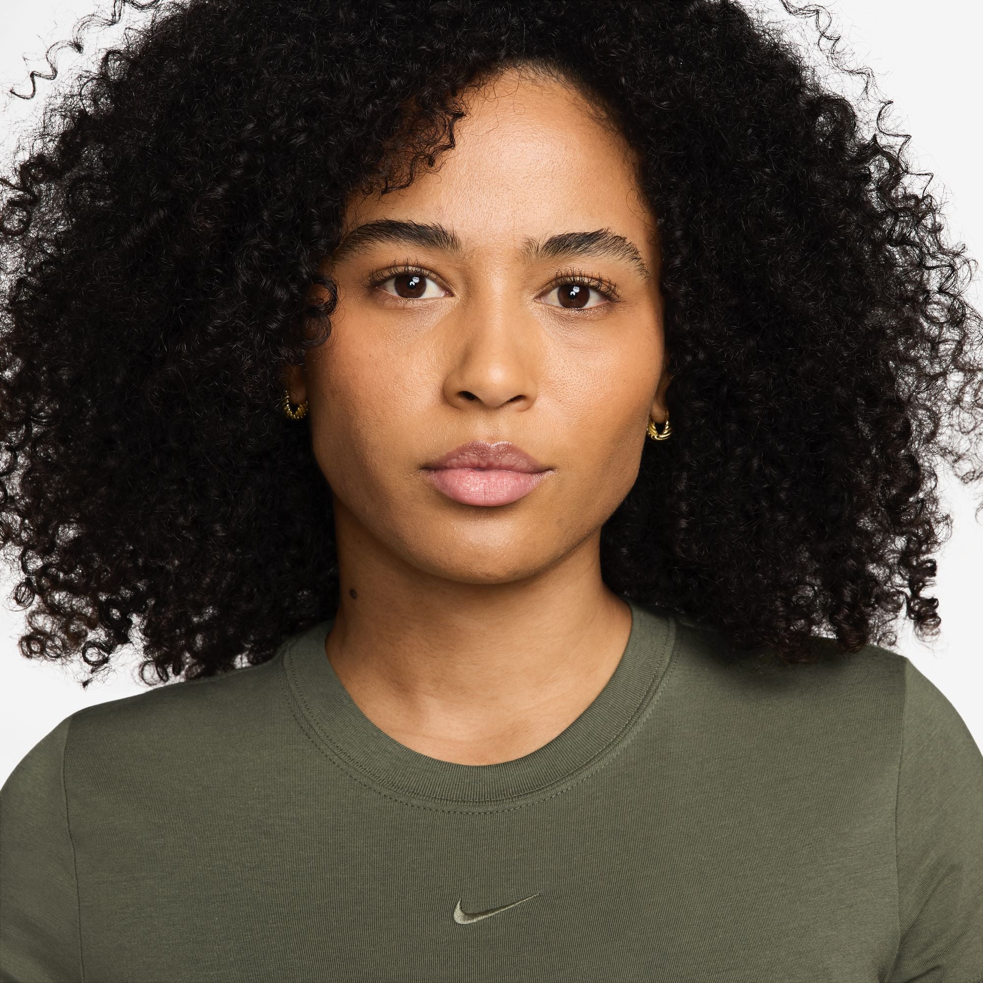 NIKE WOMENS CROPPED TEE
