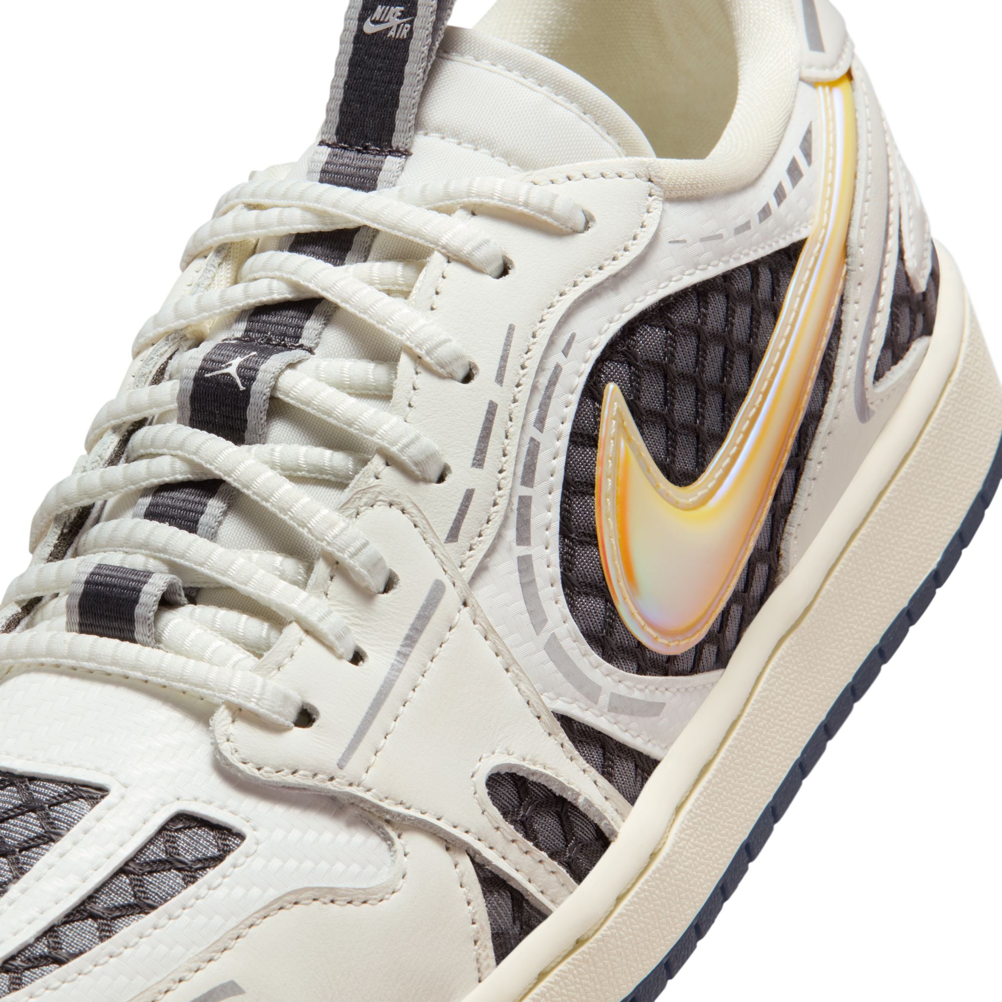 AIR JORDAN WOMENS 1 MM LOW V3