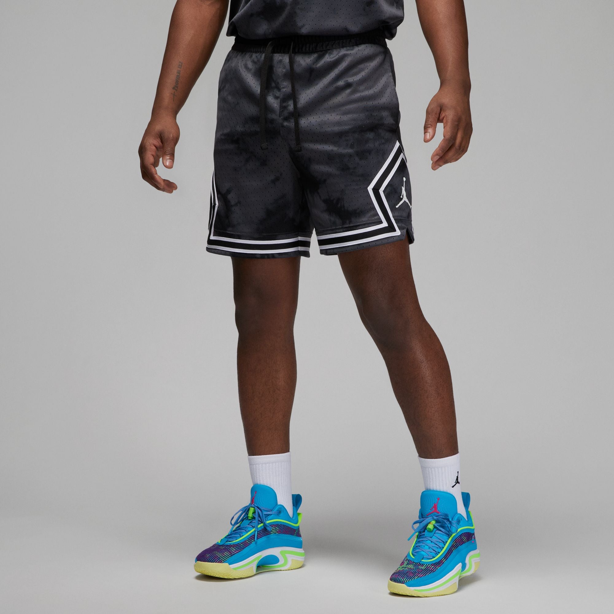 JORDAN SPORT MENS DRI-FIT DIAMOND SHORT