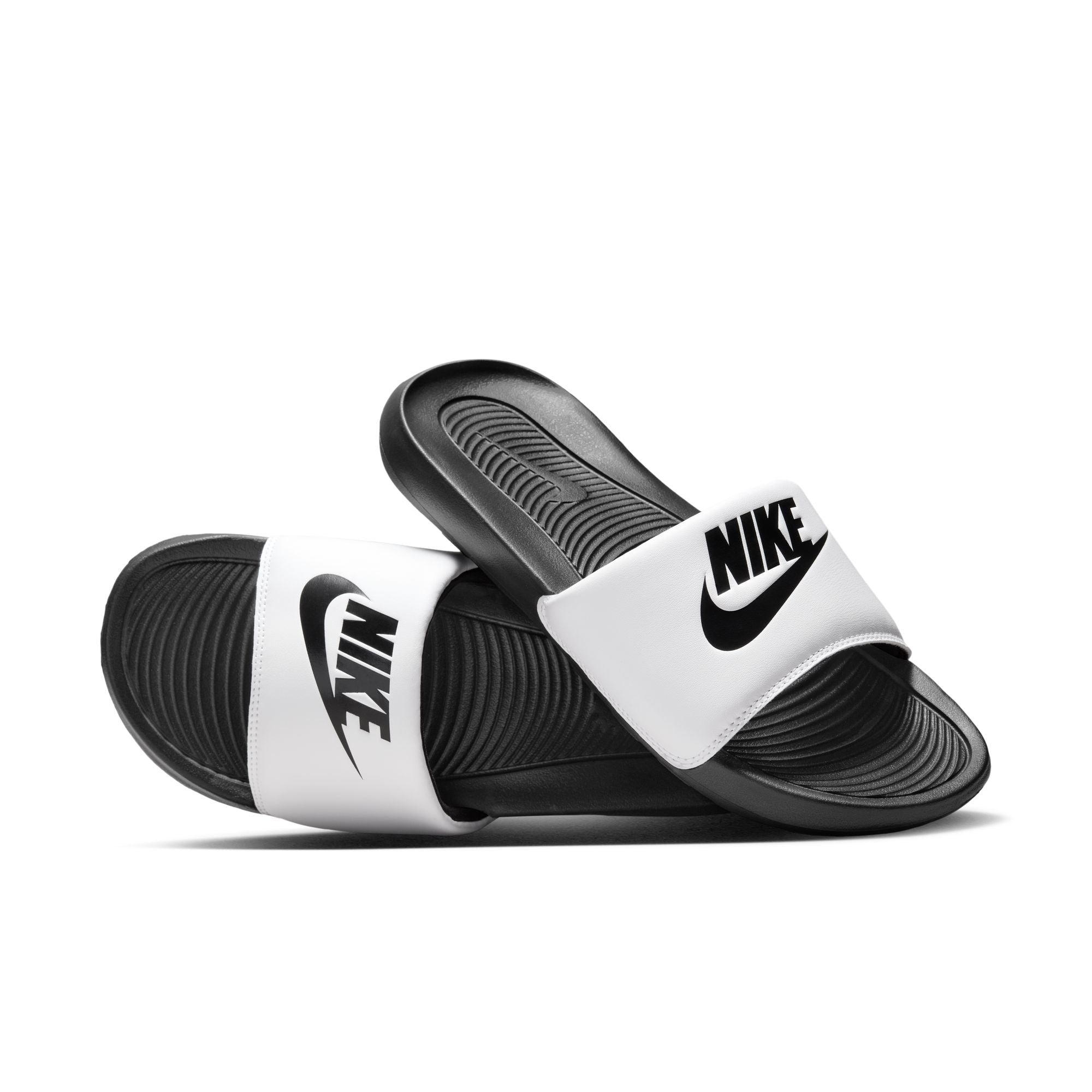 NIKE VICTORI ONE SLIDE