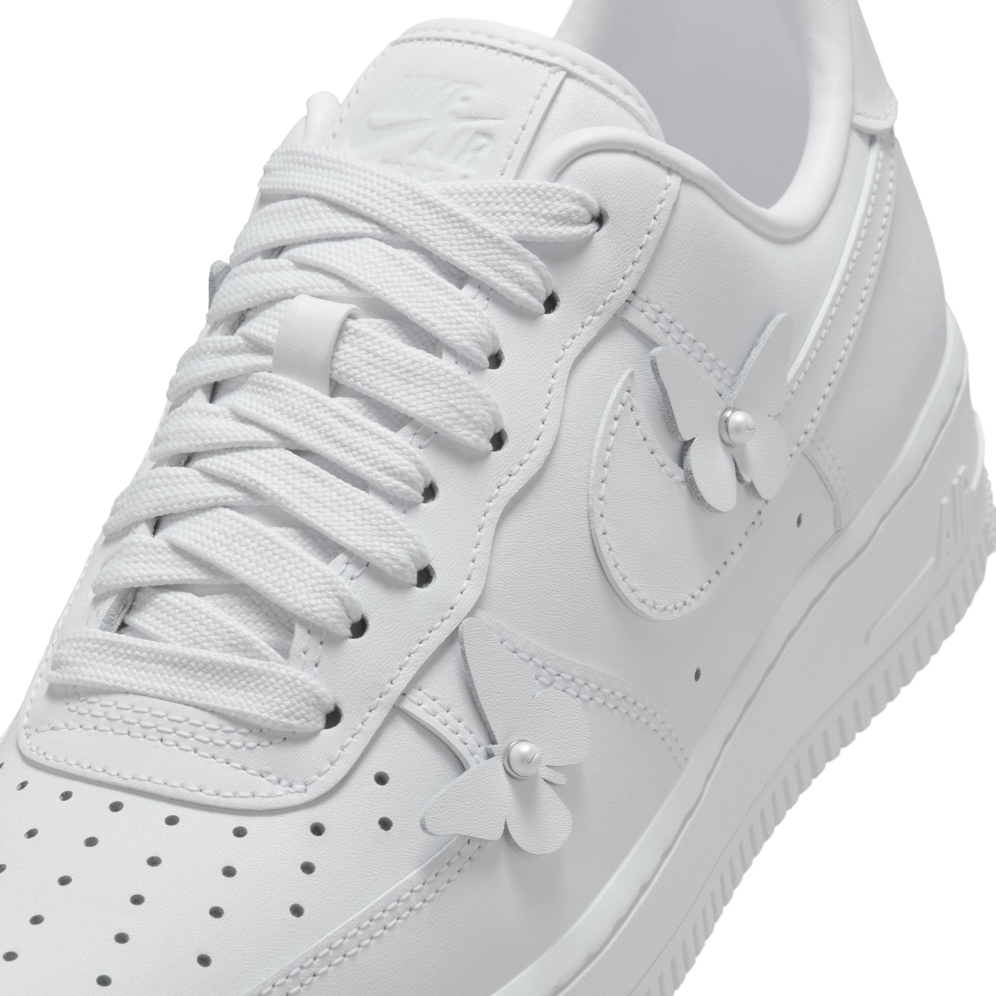 NIKE WOMENS AIR FORCE 1 LOW