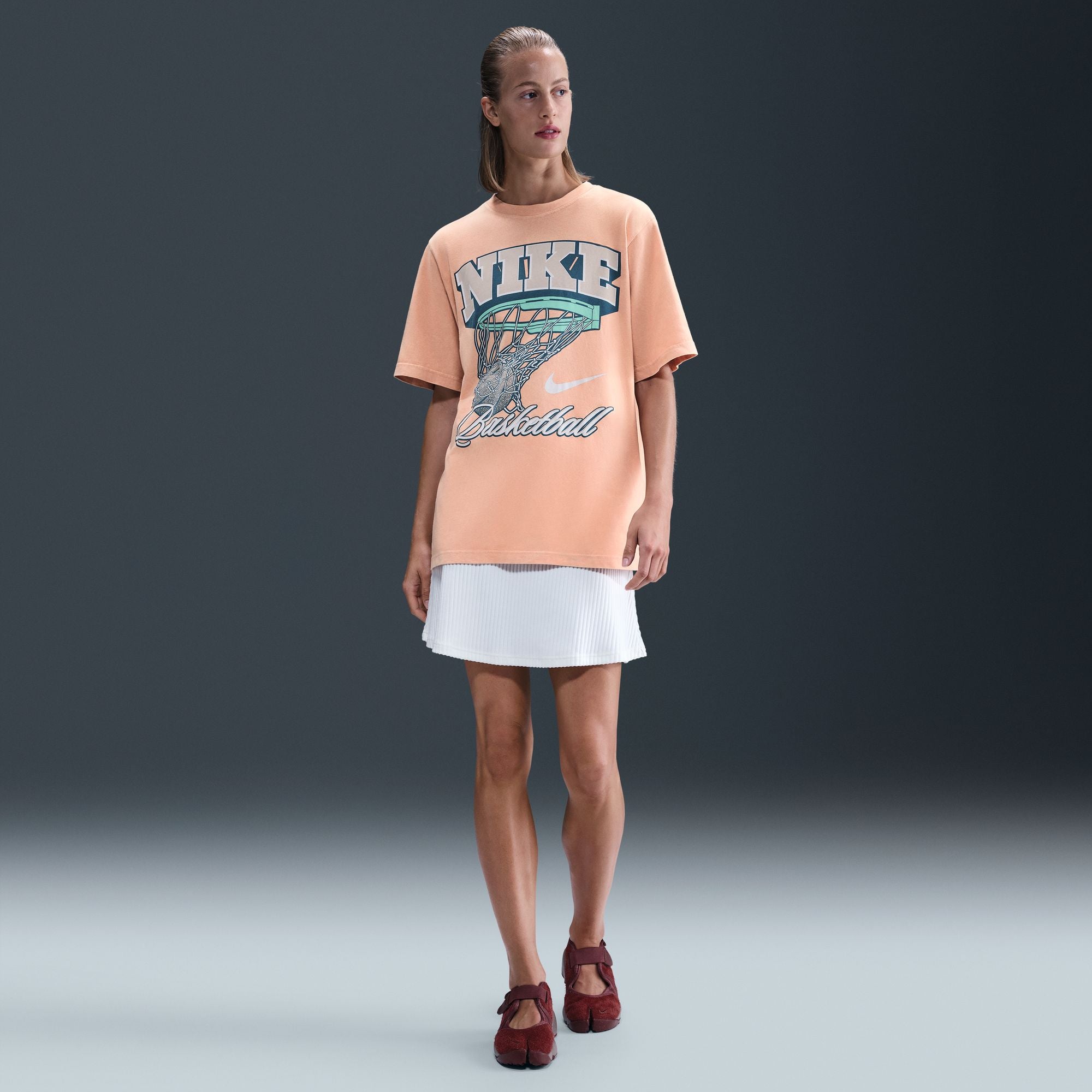 NIKE WOMENS SHORT SLEEVE BASKETBALL TEE