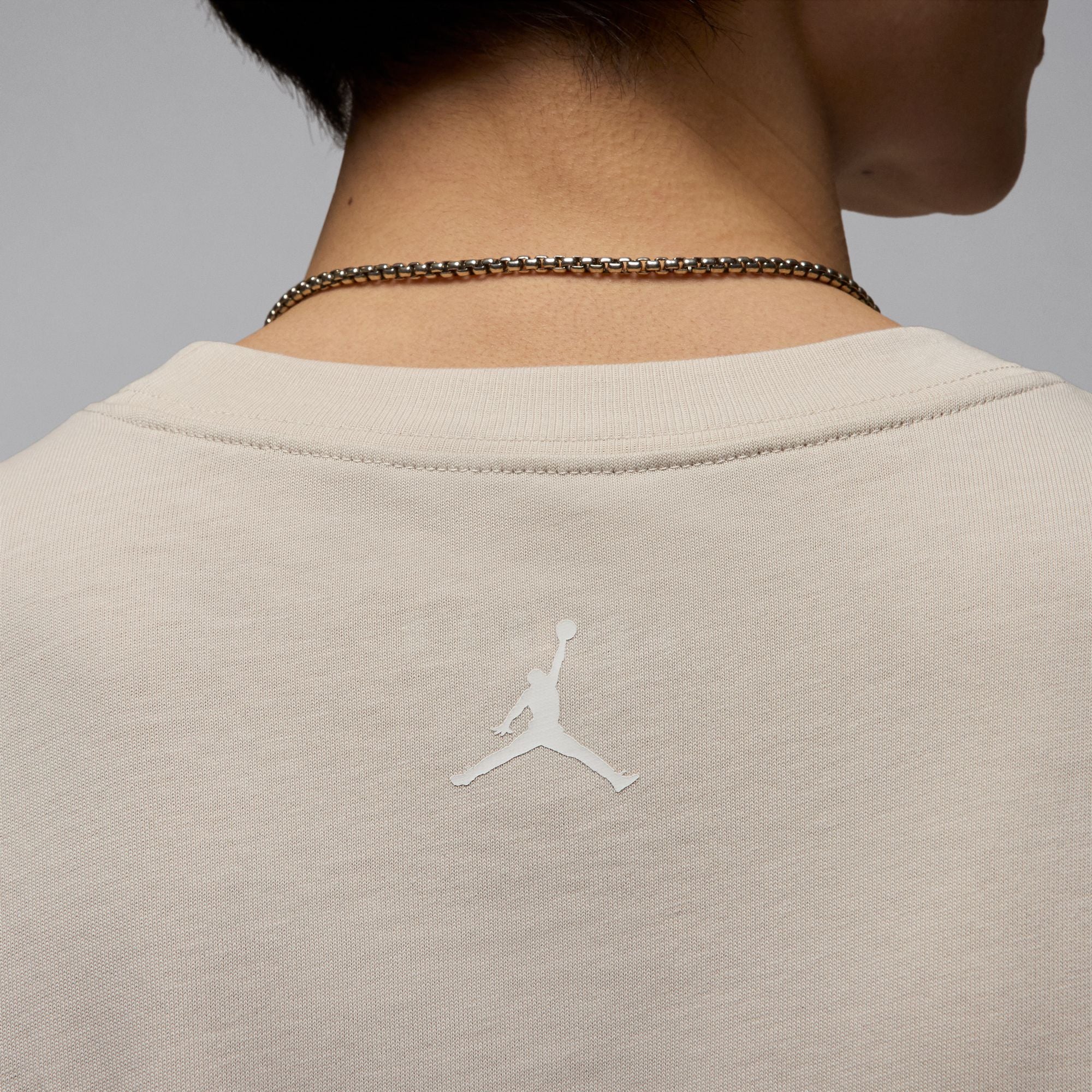 JORDAN M FLT ESS BOXY SS CREW