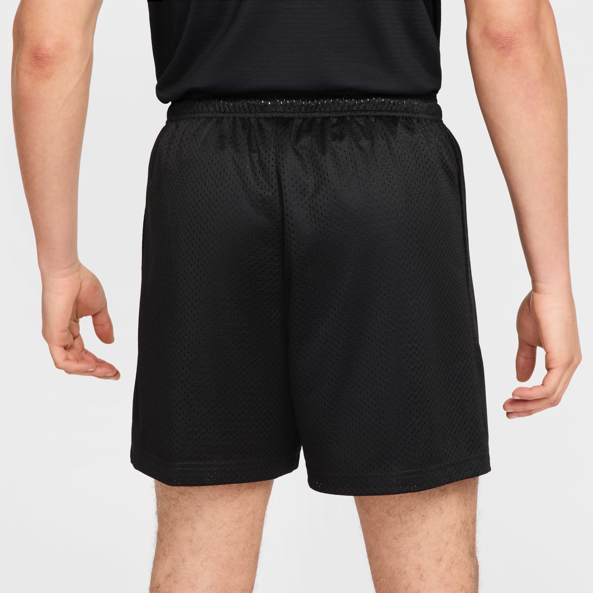NIKE MENS DRI-FIT 5IN MESH SHORT