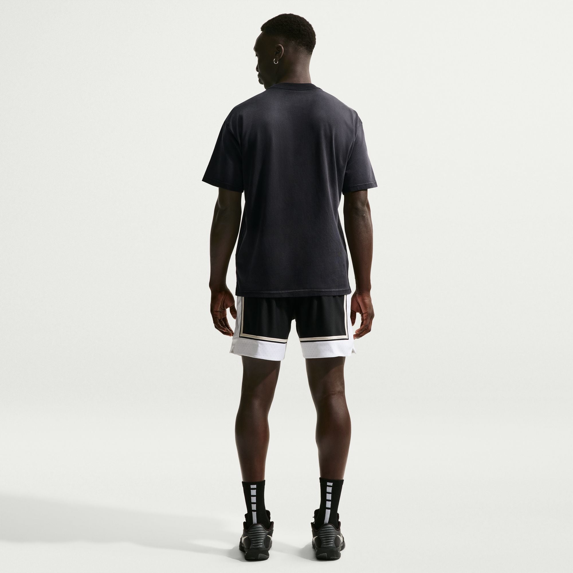 NIKE MENS DRI-FIT 6" SHORT