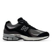 NEW BALANCE 2002R