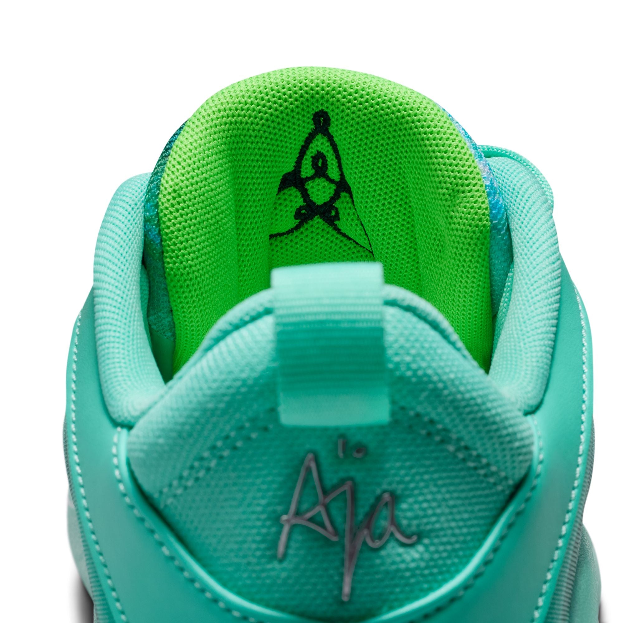 NIKE A'ONE KC - YOUTH