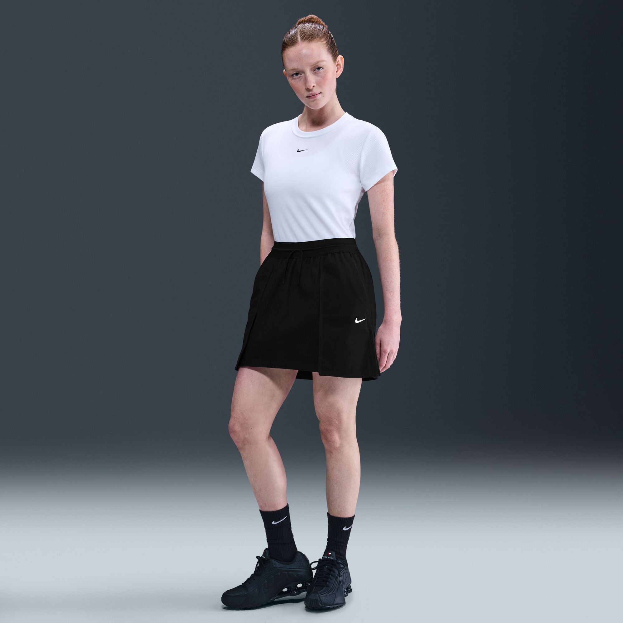 NIKE WOMENS 4IN CARGO SKIRT