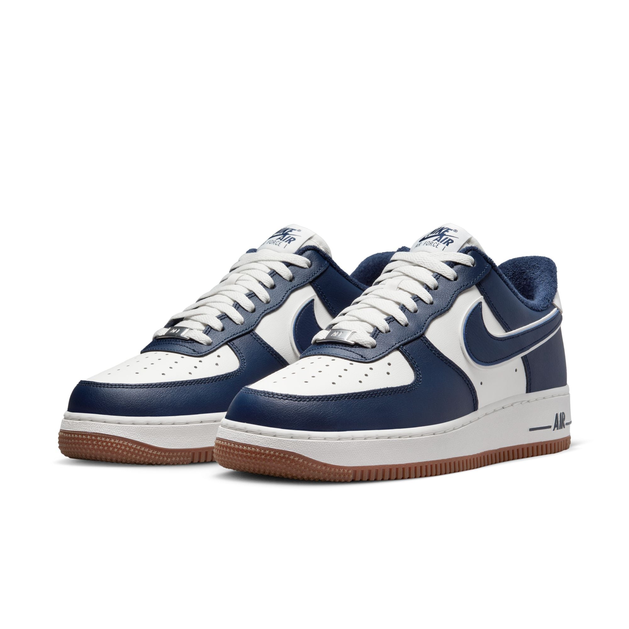 NIKE AIR FORCE 1 '07 LV8