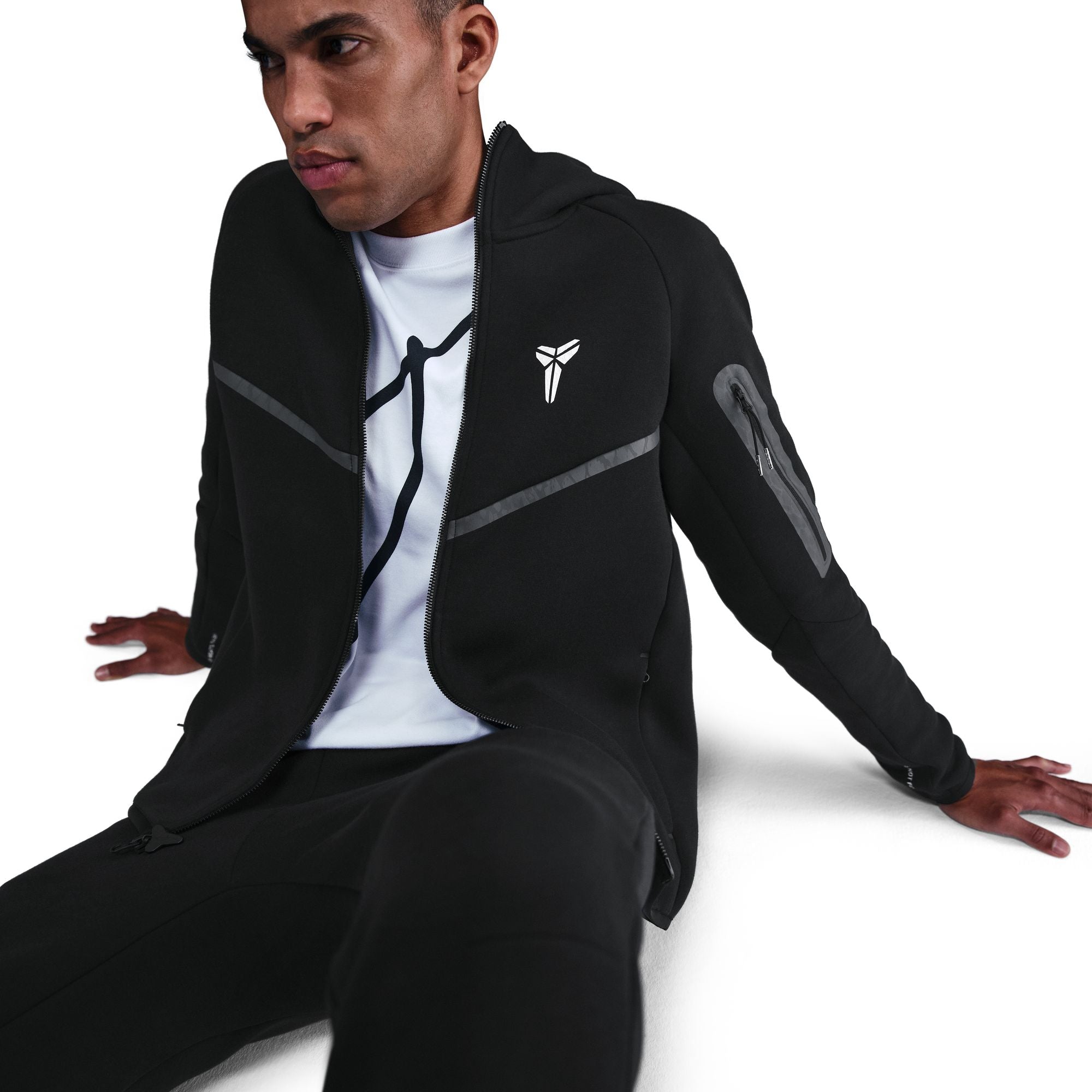 NIKE MENS KOBE TECH FLEECE WINDRUNNER JACKET – CourtSide Melbourne