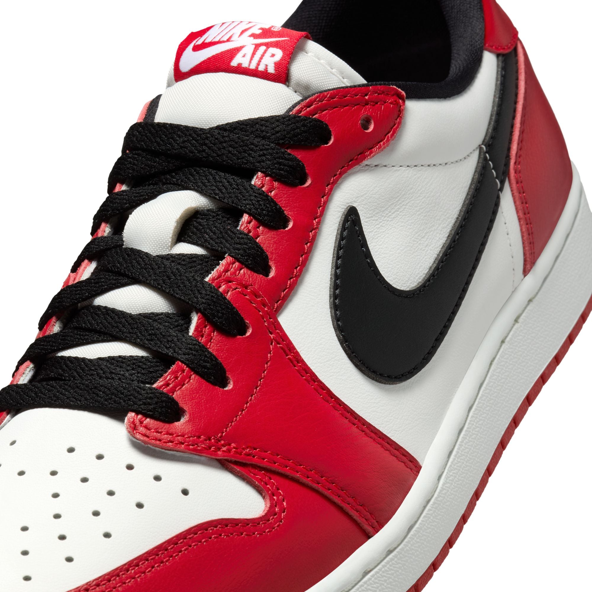 AIR JORDAN 1 RETRO LOW OG "CHICAGO"