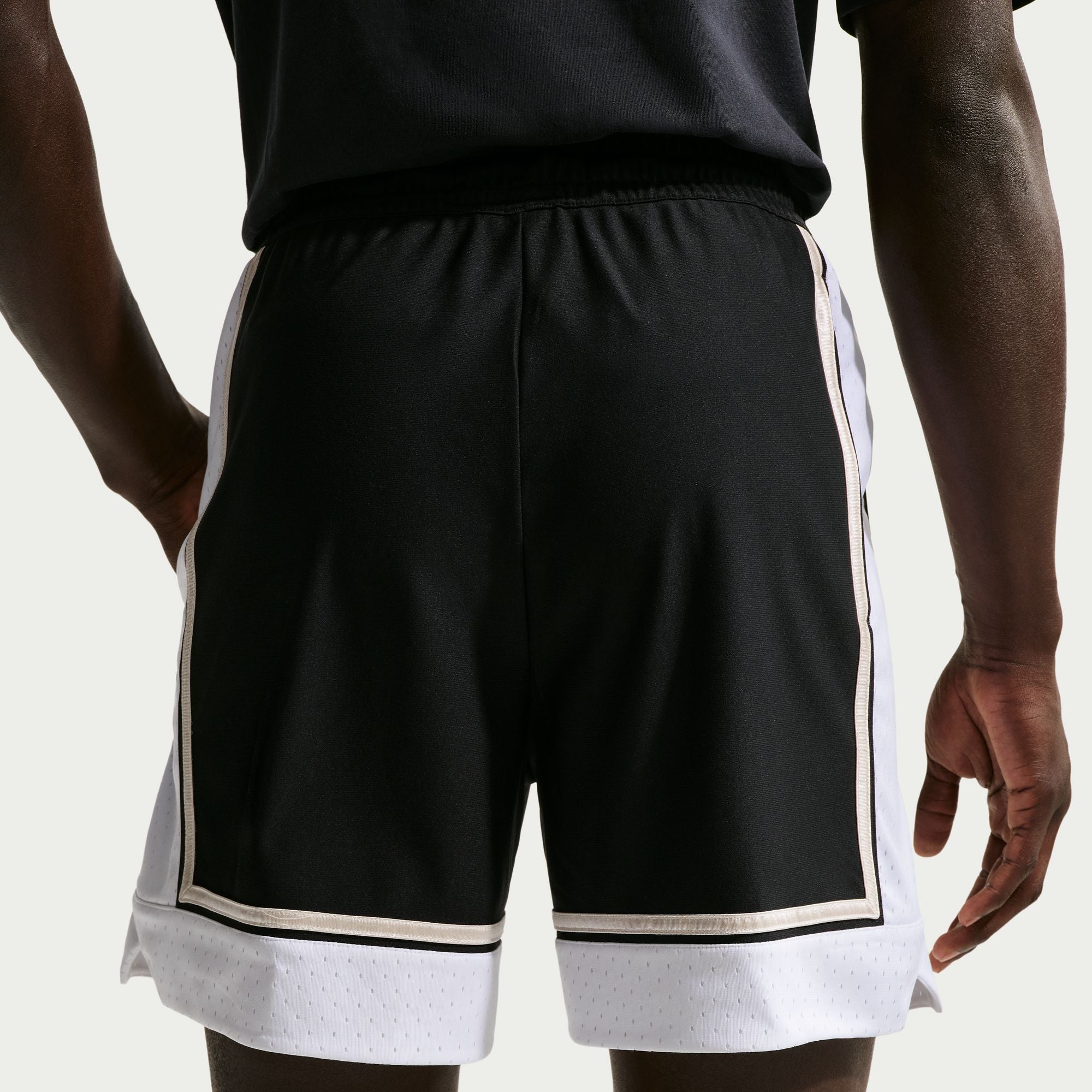 NIKE MENS DRI-FIT 6" SHORT