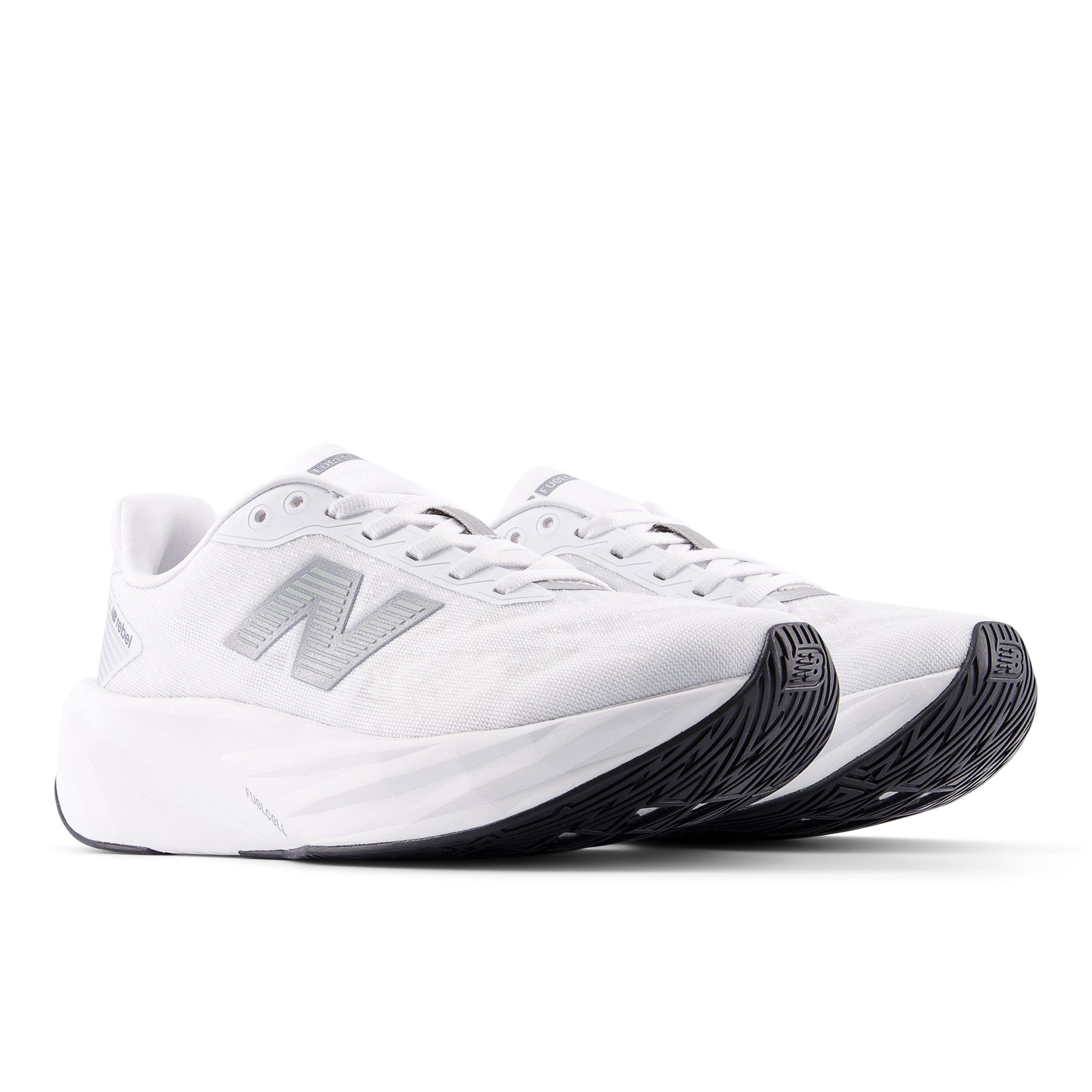NEW BALANCE REBEL V5