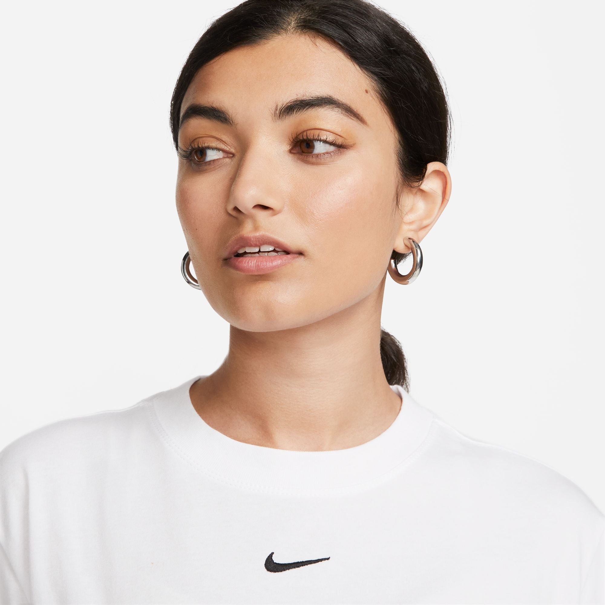 NIKE WOMENS ESSENTIAL TEE