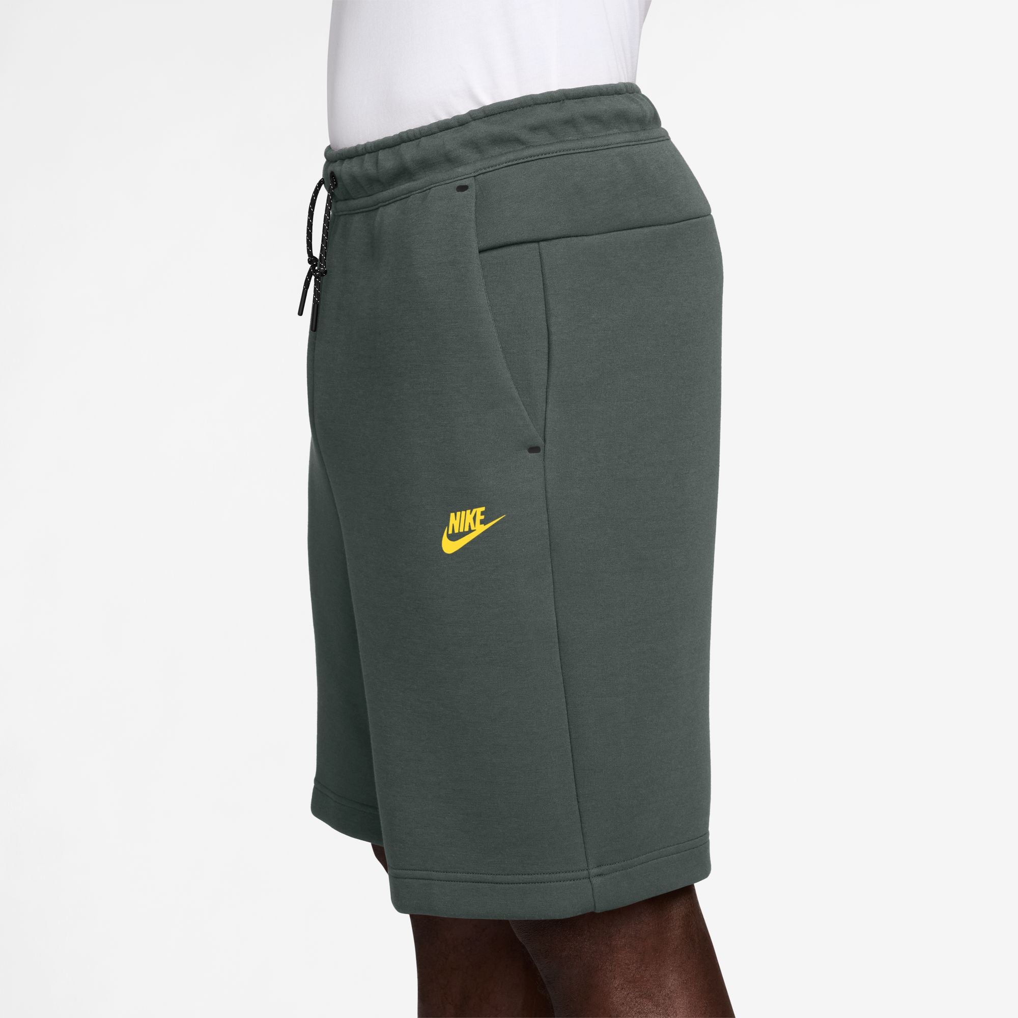 NIKE MENS TECH FLEECE SHORT