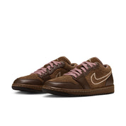 WOMENS AIR JORDAN 1 LOW SE