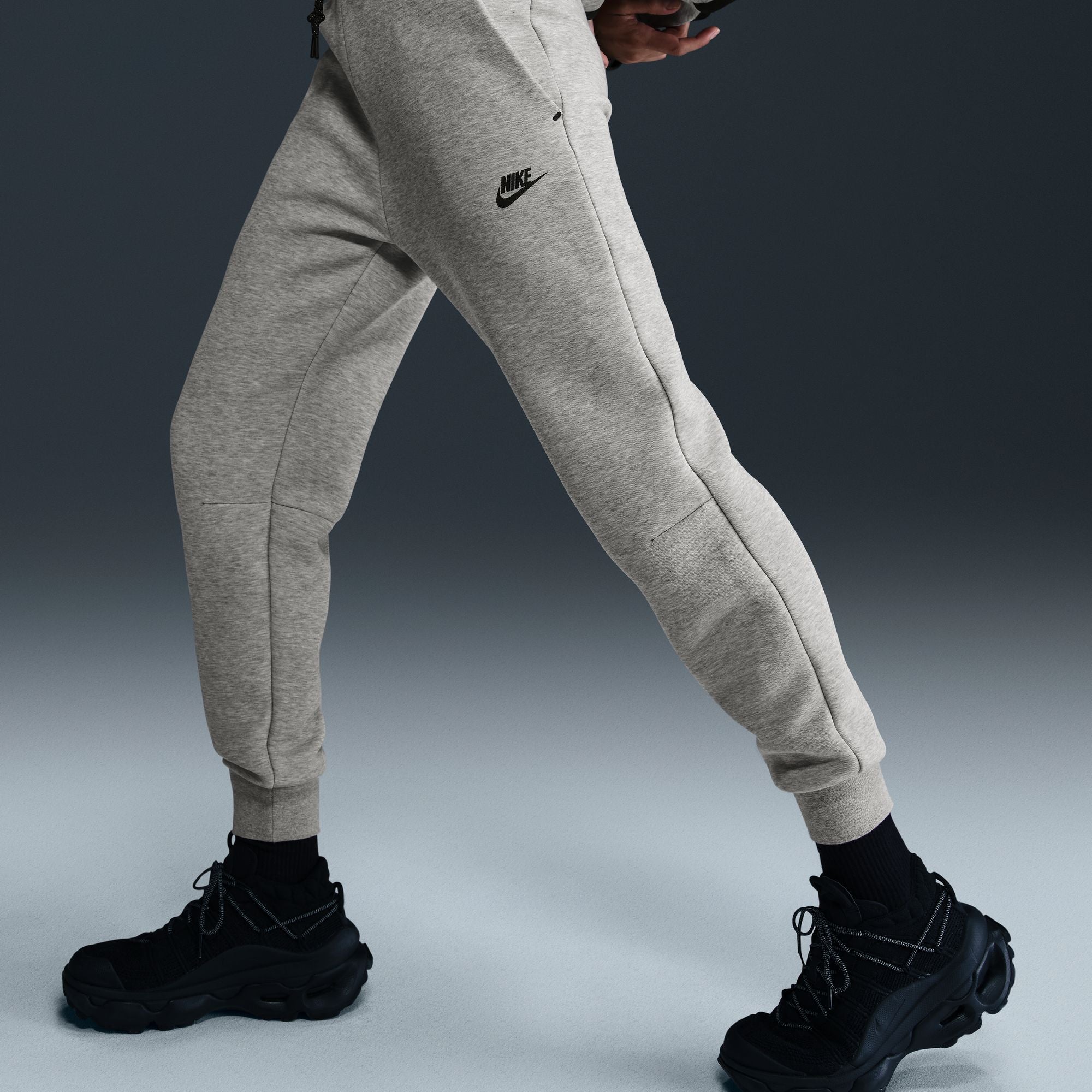 NIKE WOMENS TECH FLEECE MID-RISE JOGGER