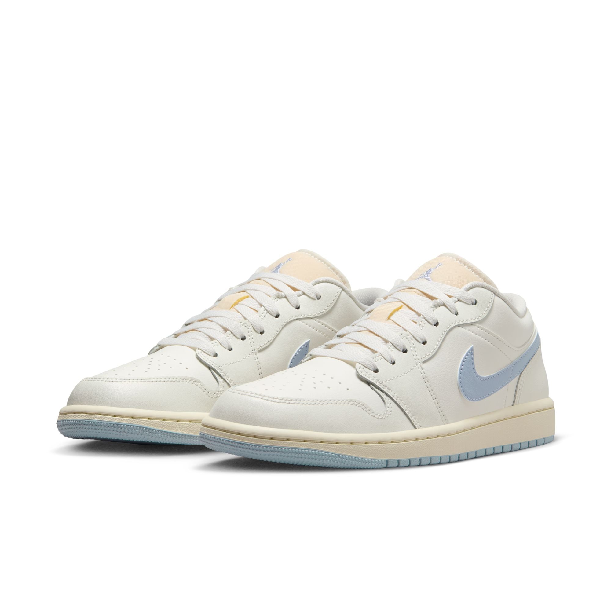 AIR JORDAN WOMENS 1 LOW